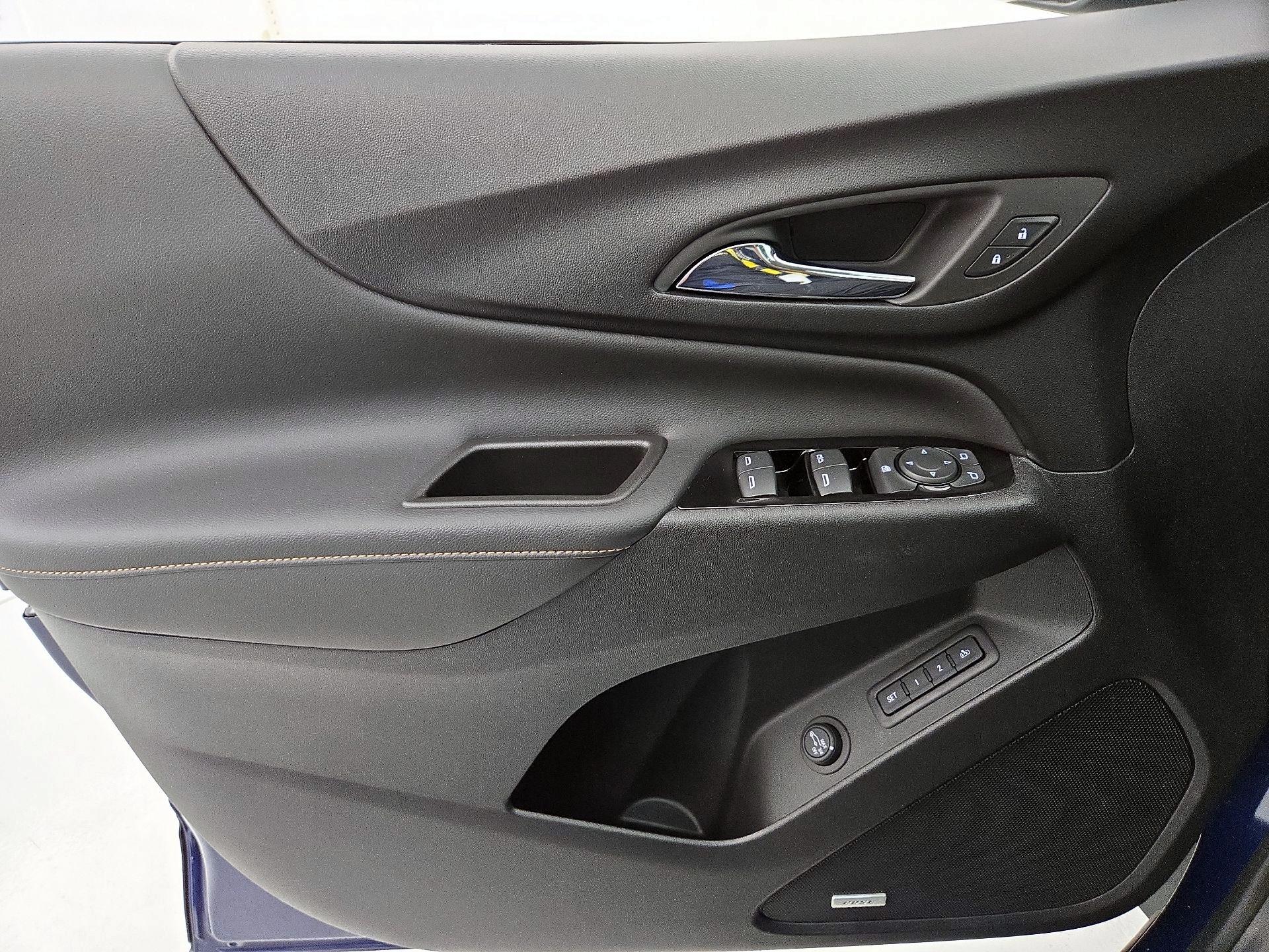 Thumbnail: 2023 Chevrolet Equinox - 12