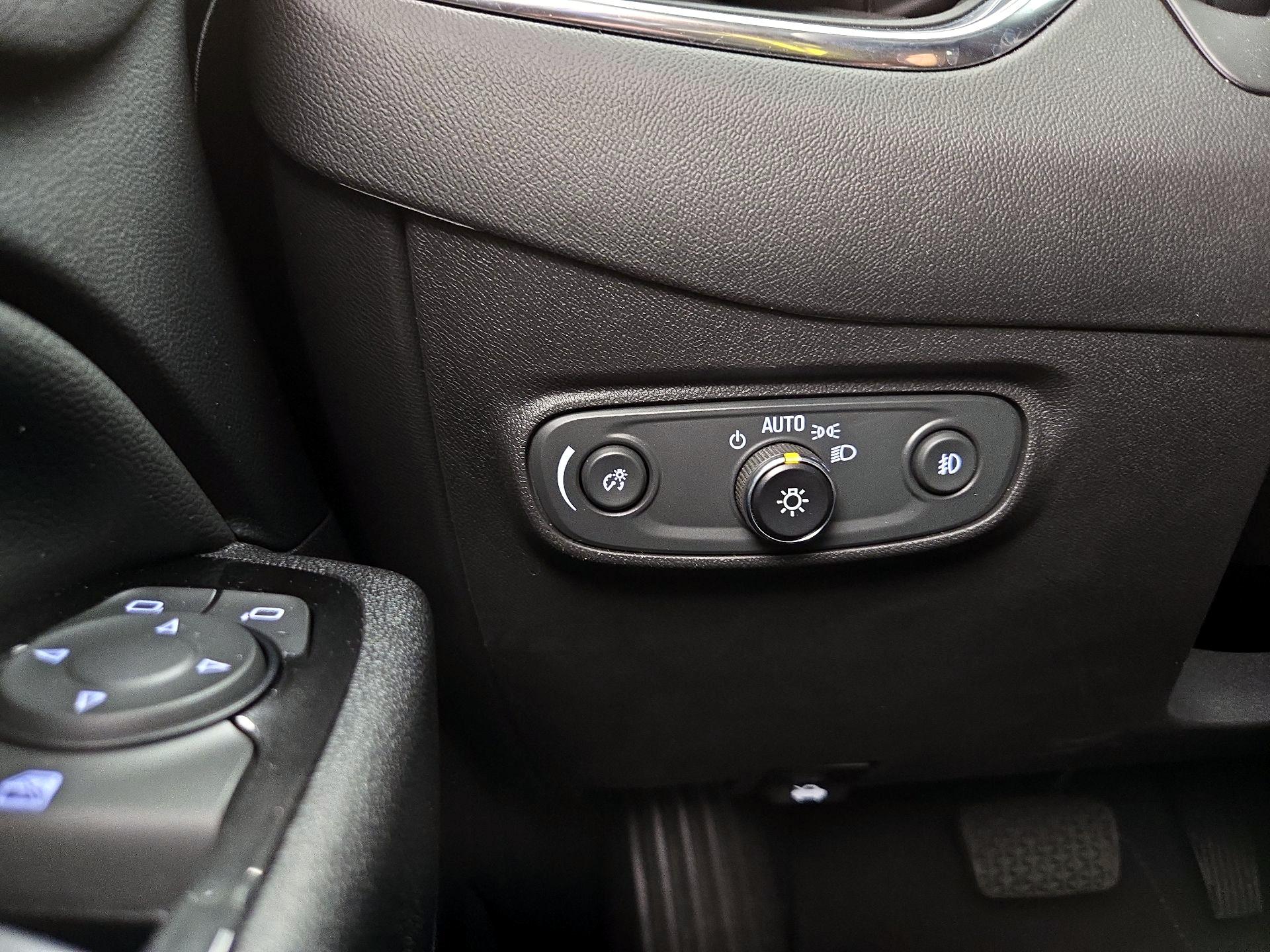 Thumbnail: 2023 Chevrolet Equinox - 13