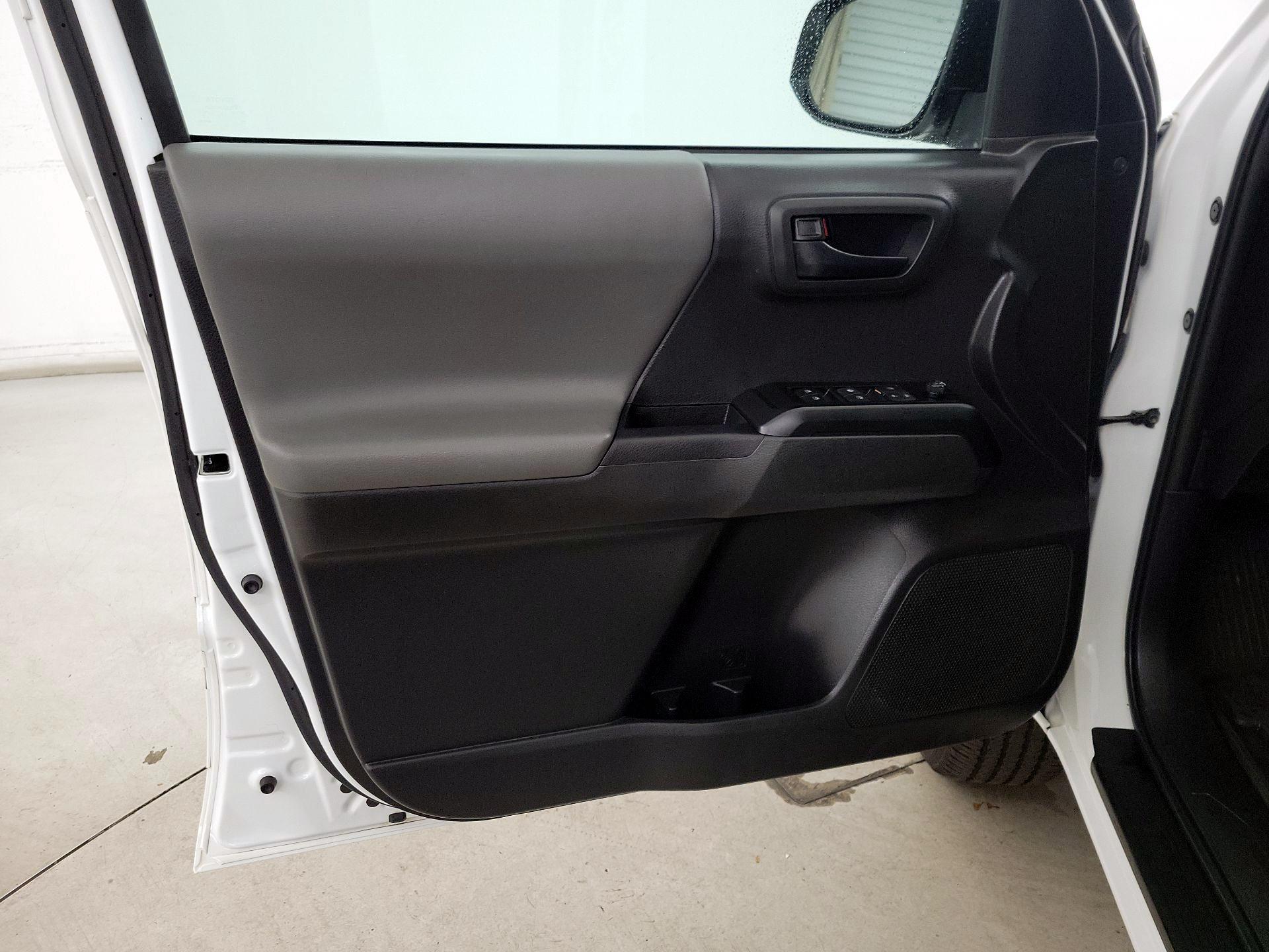 Thumbnail: 2023 Toyota Tacoma - 12