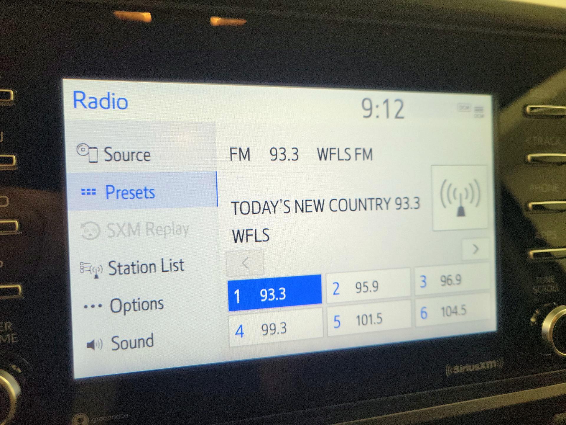 Thumbnail: 2023 Toyota Tacoma - 15