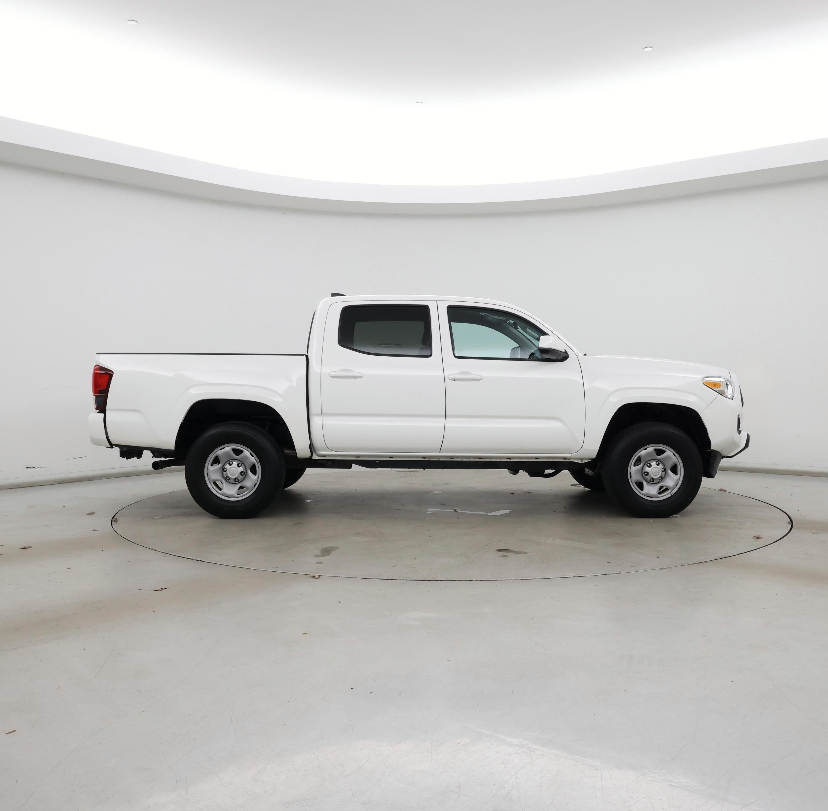 Thumbnail: 2023 Toyota Tacoma - 7