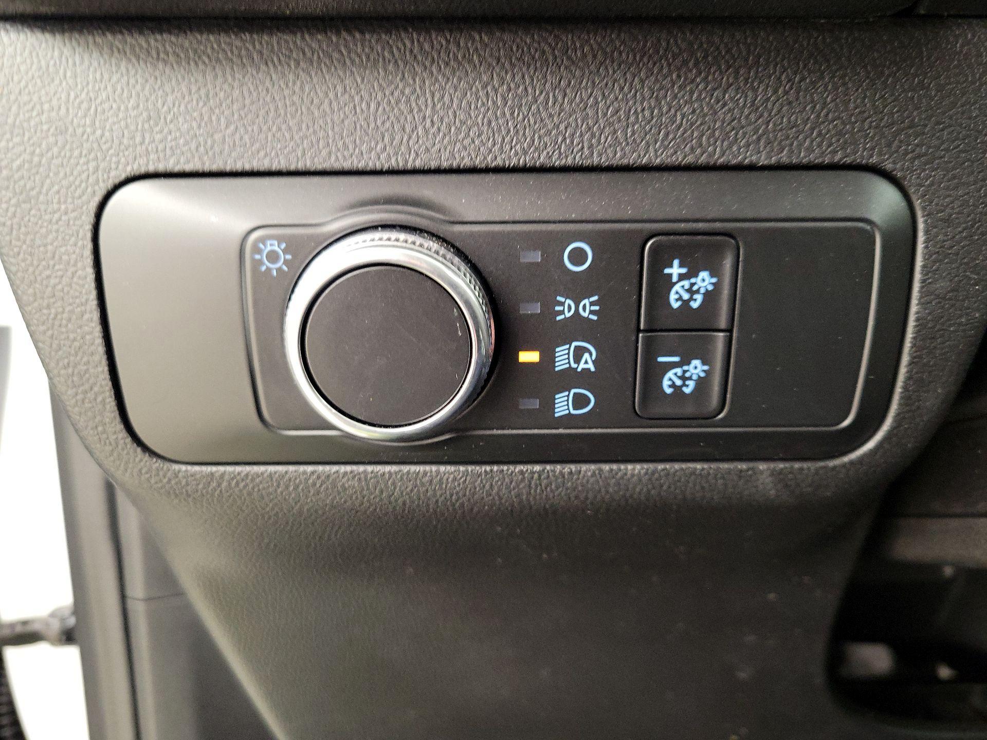 Thumbnail: 2021 Ford Escape - 13