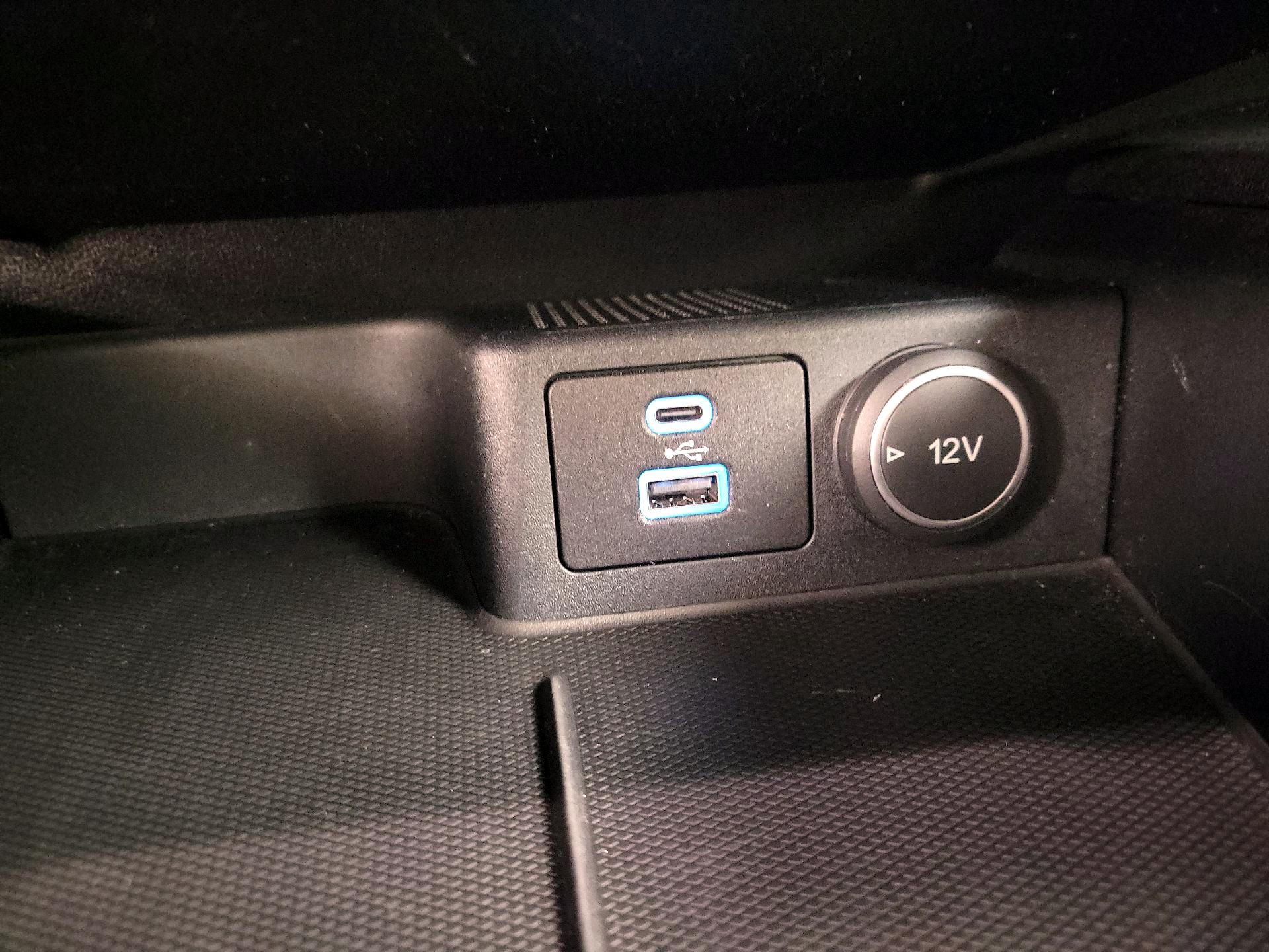 Thumbnail: 2021 Ford Escape - 18