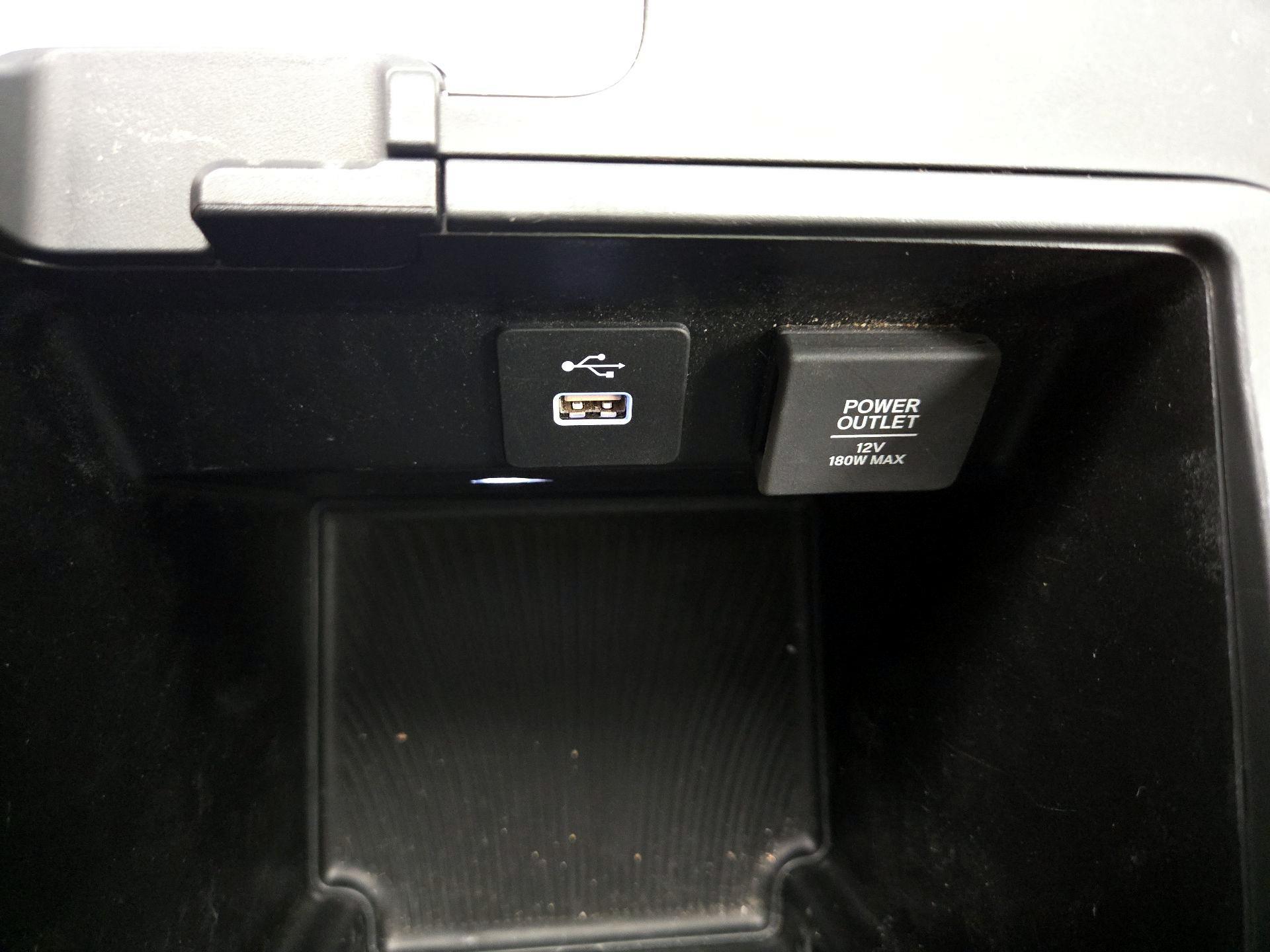 Thumbnail: 2023 Acura MDX - 19