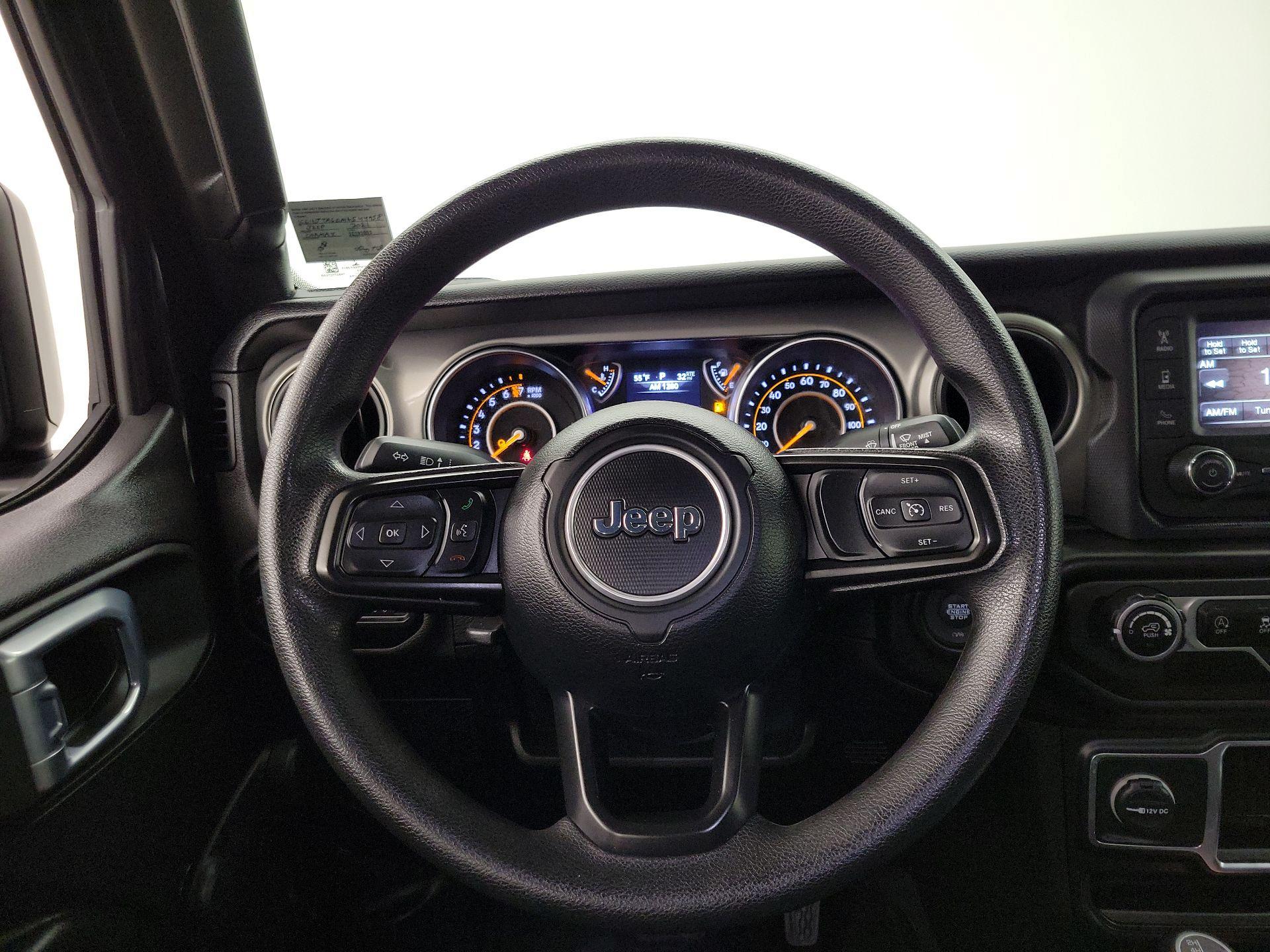 Thumbnail: 2021 Jeep Gladiator - 10