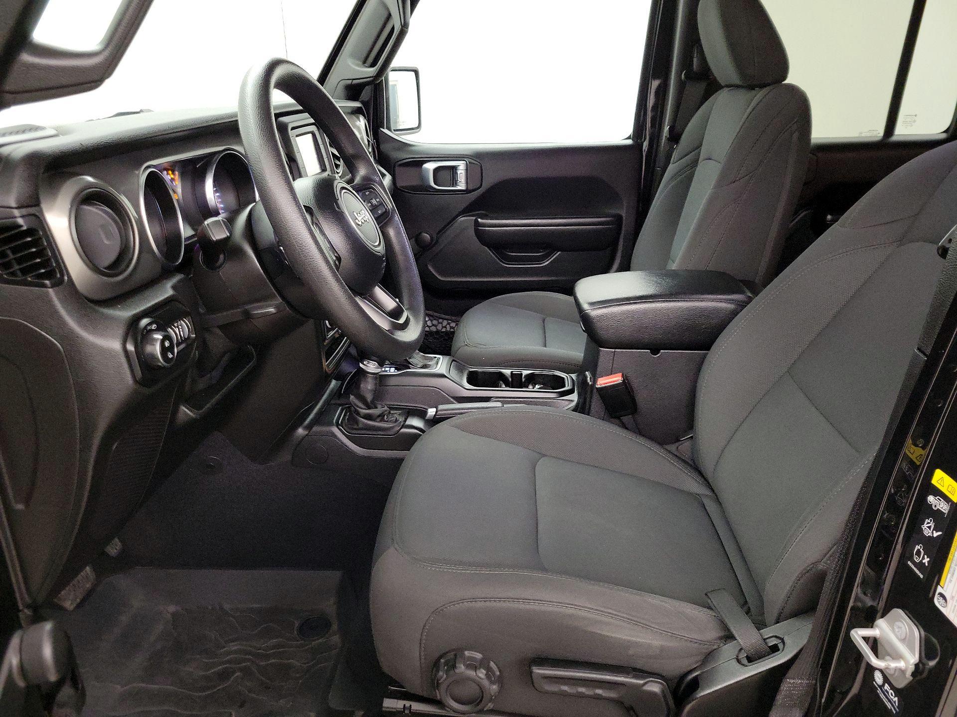 Thumbnail: 2021 Jeep Gladiator - 11