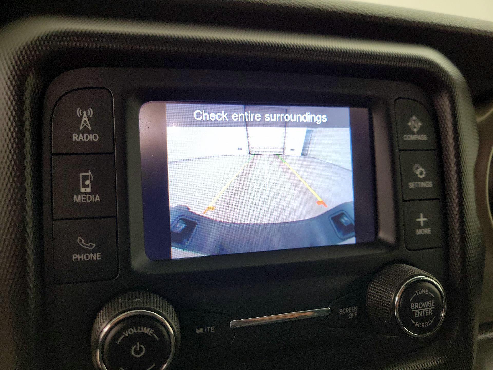 Thumbnail: 2021 Jeep Gladiator - 14