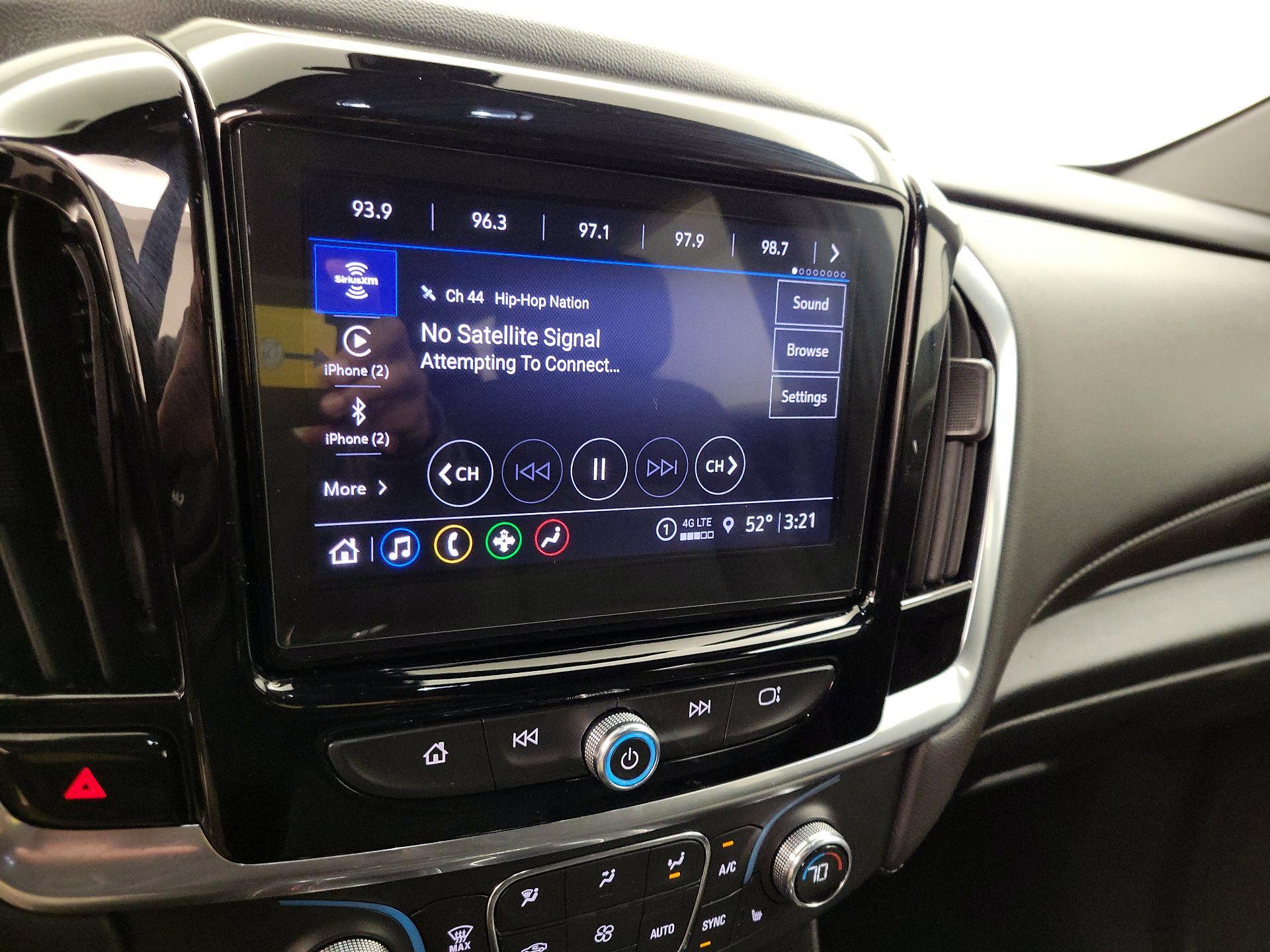 Thumbnail: 2023 Chevrolet Traverse - 15