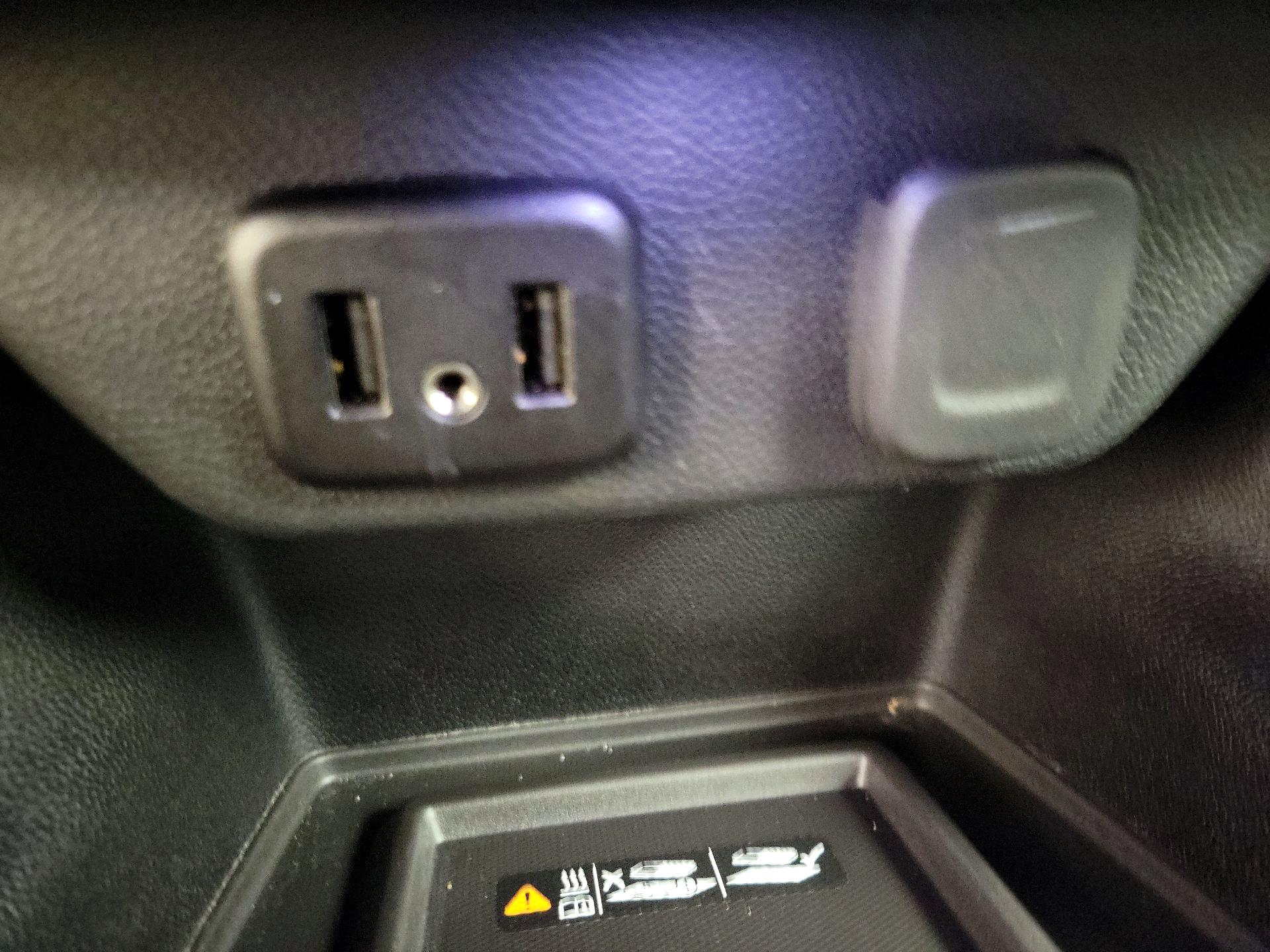 Thumbnail: 2023 Chevrolet Traverse - 18