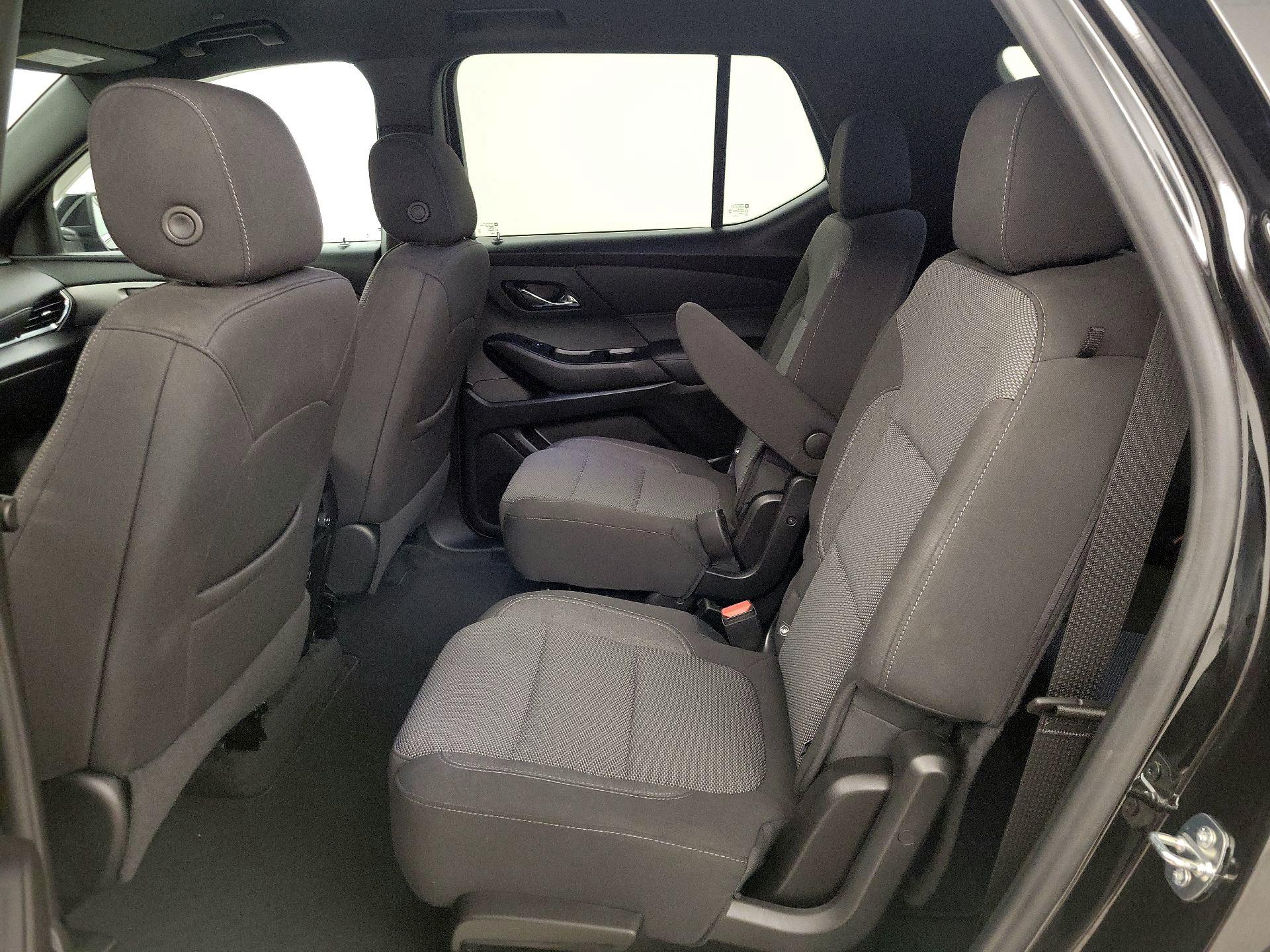 Thumbnail: 2023 Chevrolet Traverse - 19