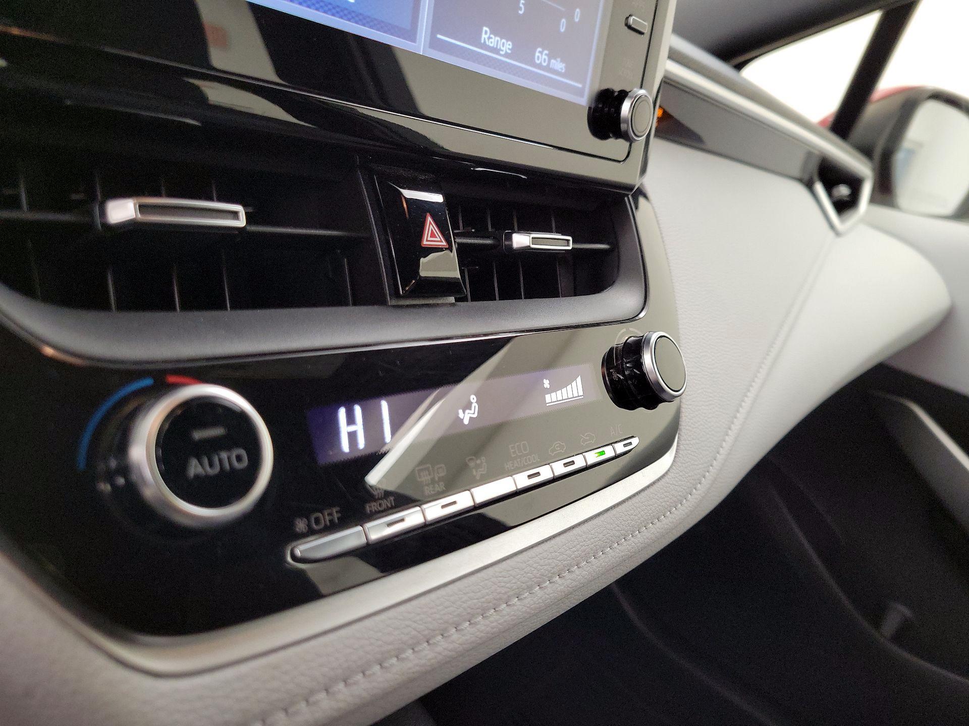 Thumbnail: 2020 Toyota Corolla - 16