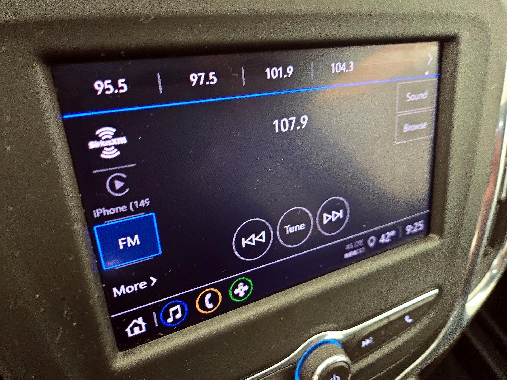 Thumbnail: 2022 Chevrolet Equinox - 15