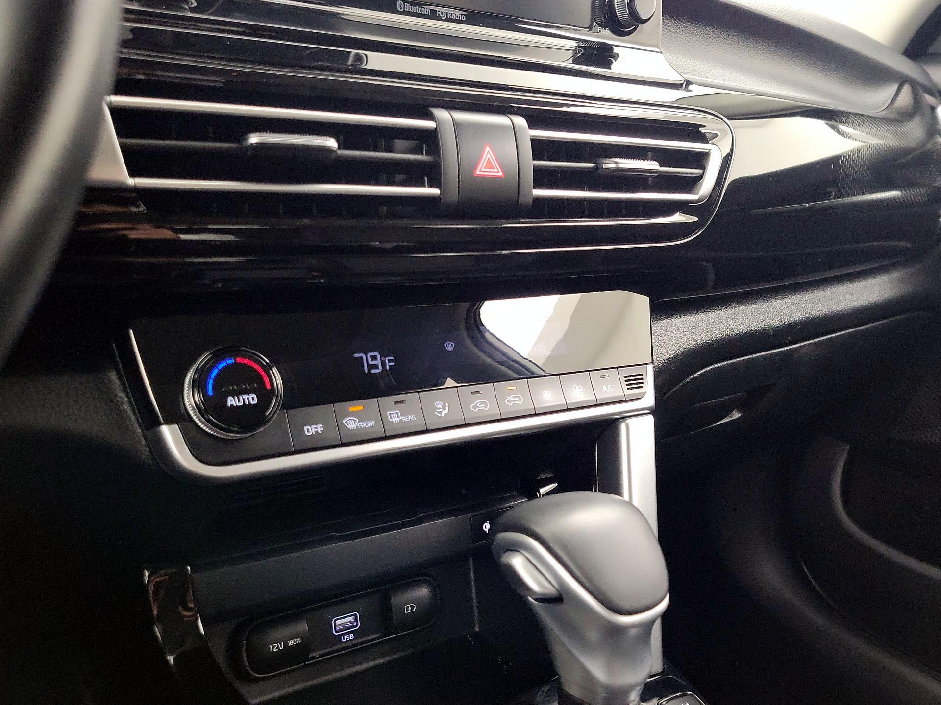 Thumbnail: 2021 Kia Seltos - 16