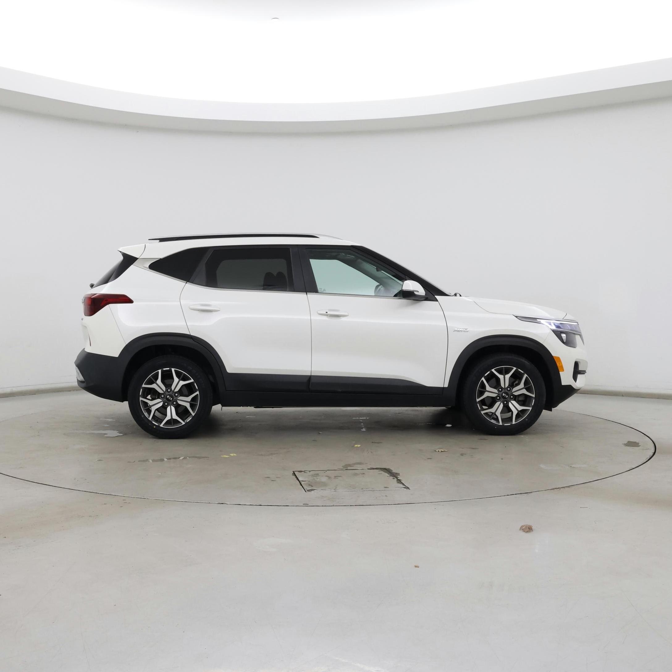 Thumbnail: 2021 Kia Seltos - 7