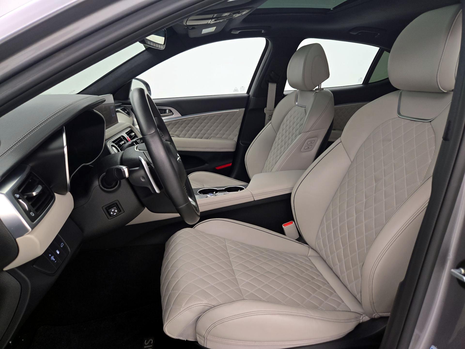 Thumbnail: 2022 Genesis G70 - 11