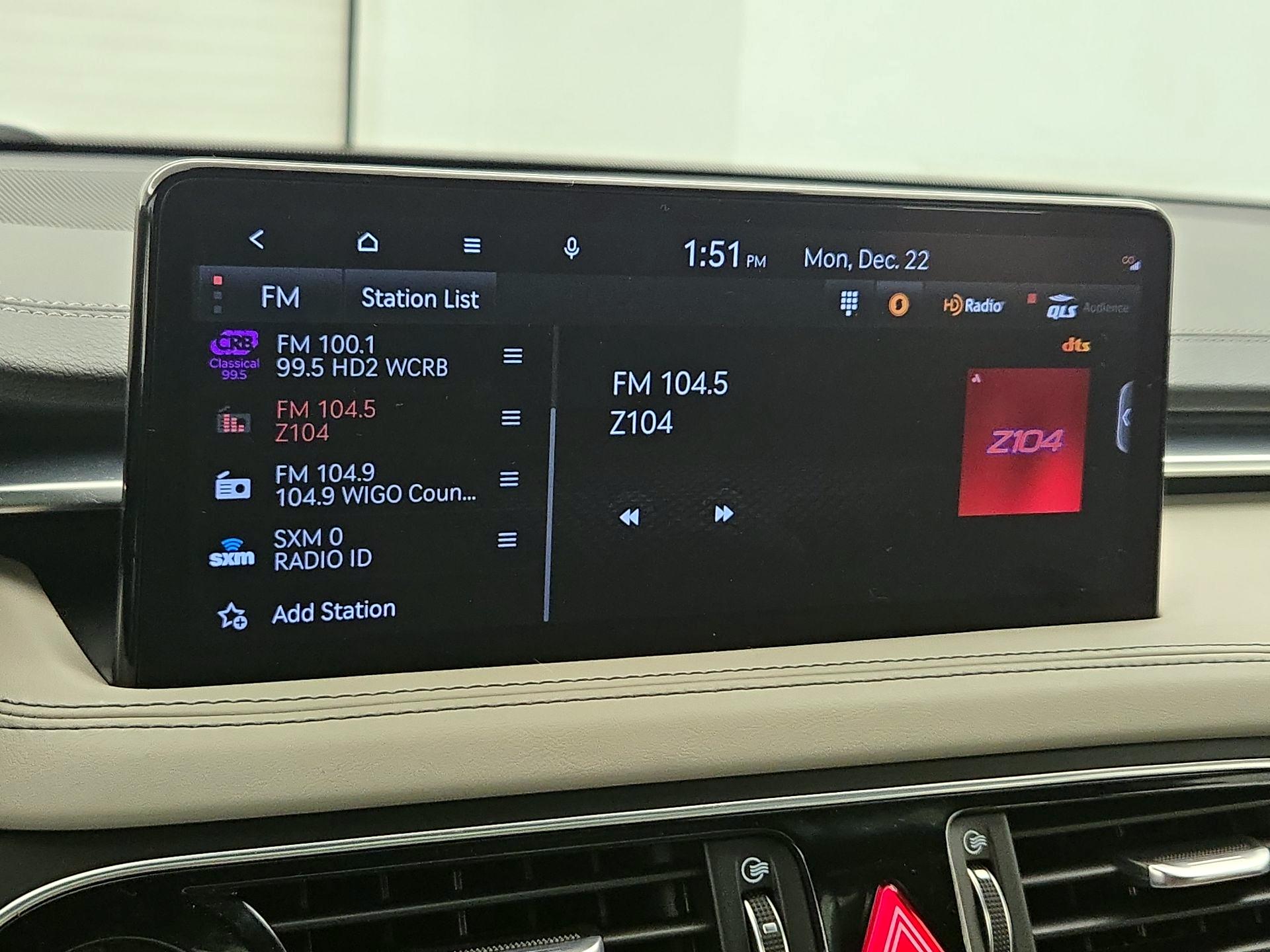 Thumbnail: 2022 Genesis G70 - 16