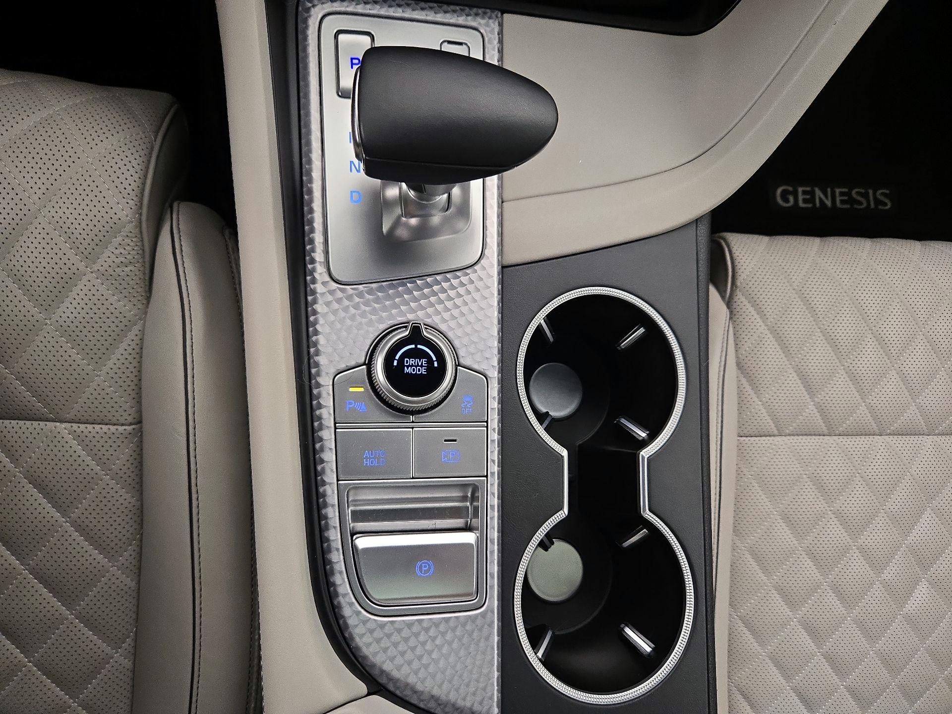 Thumbnail: 2022 Genesis G70 - 18