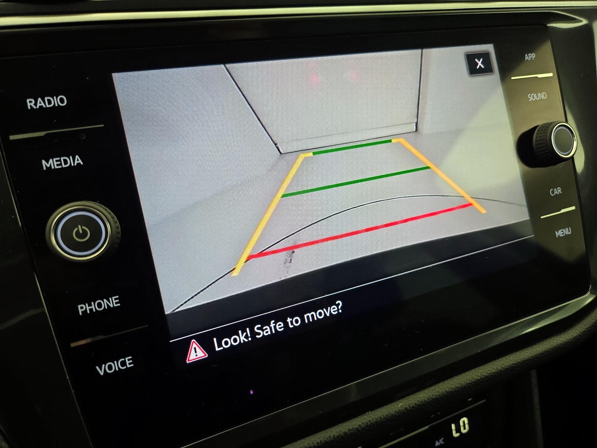 Thumbnail: 2024 Volkswagen Tiguan - 14