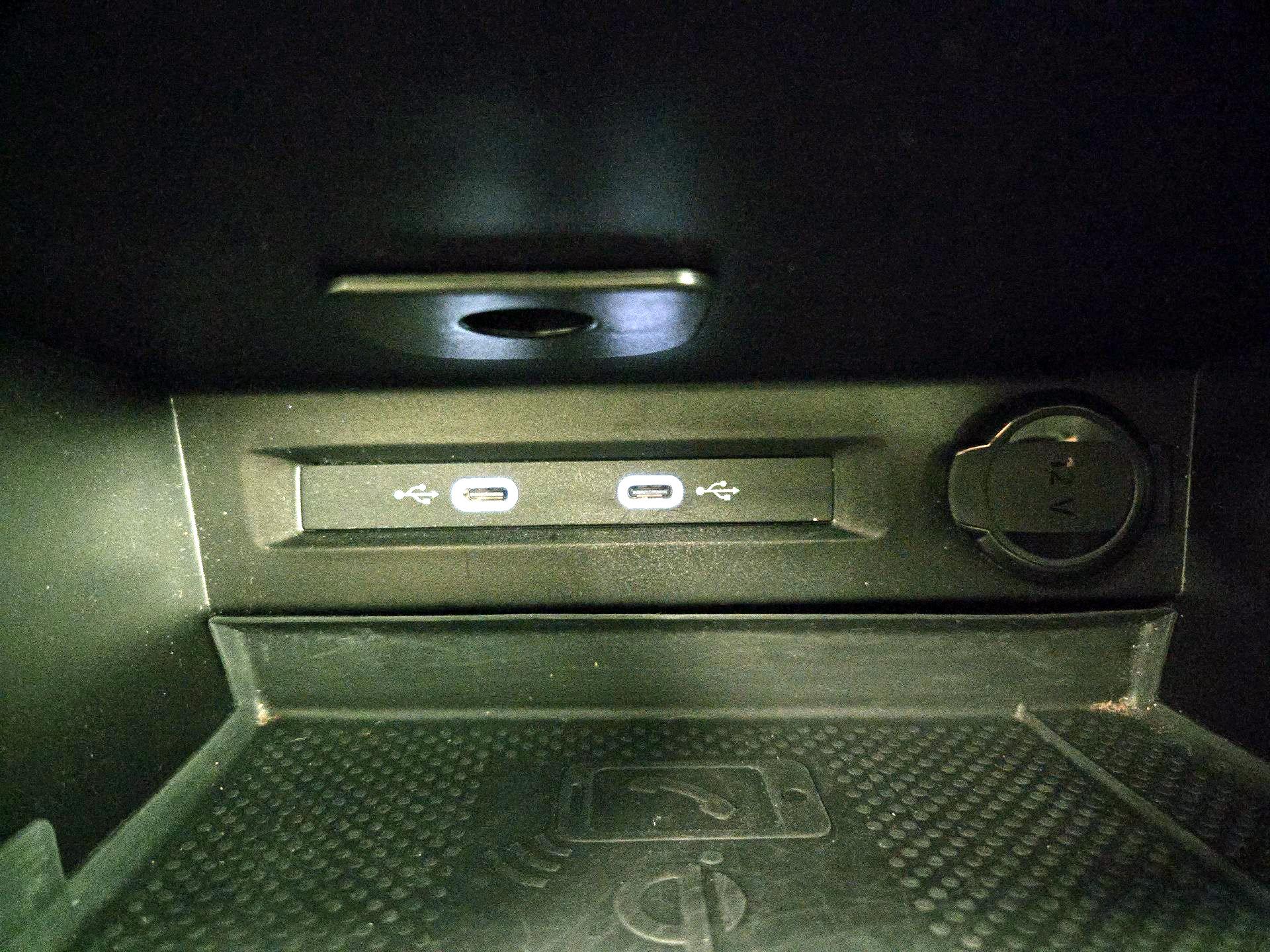 Thumbnail: 2024 Volkswagen Tiguan - 18