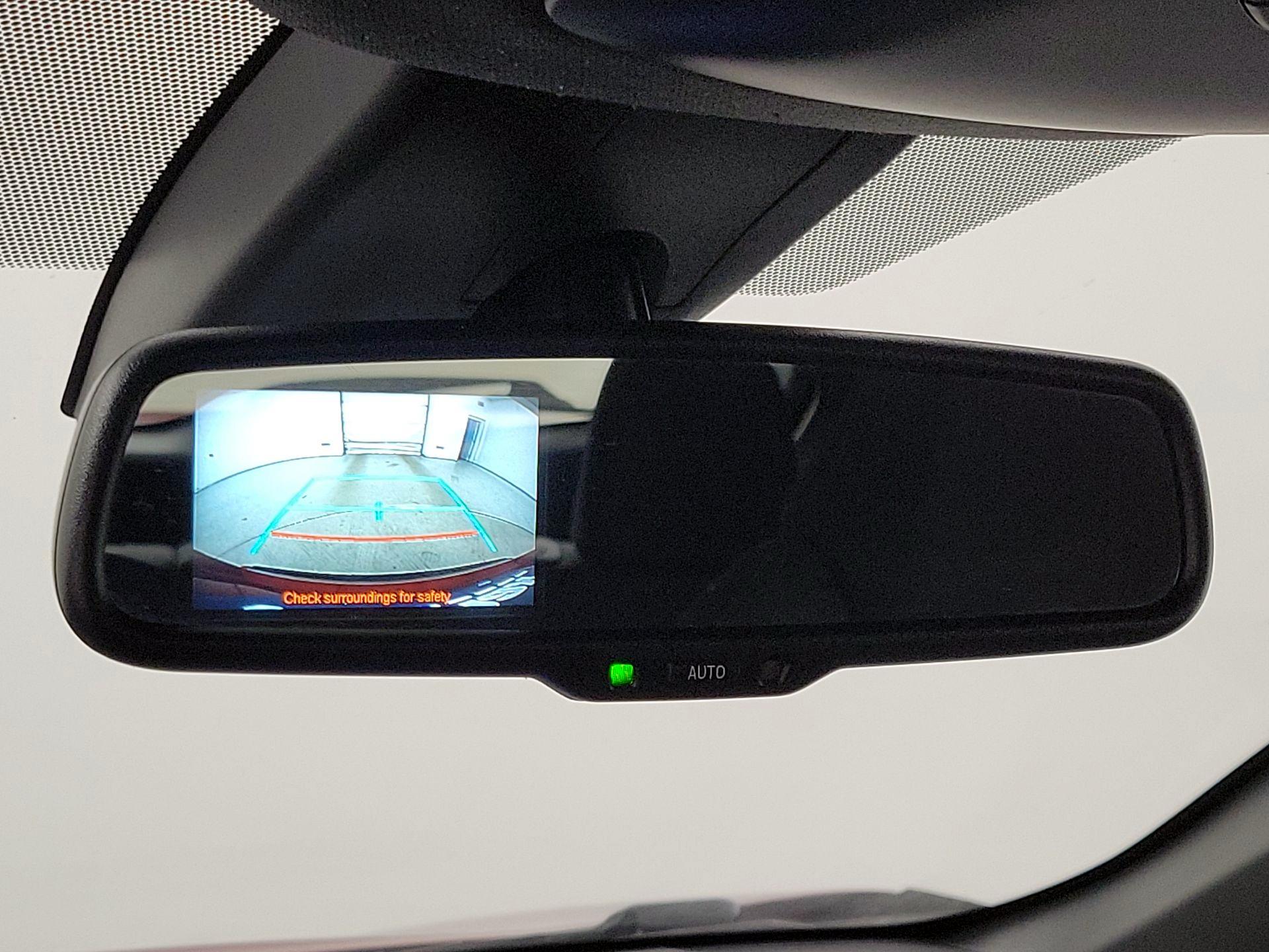 Thumbnail: 2018 Toyota C-HR - 14