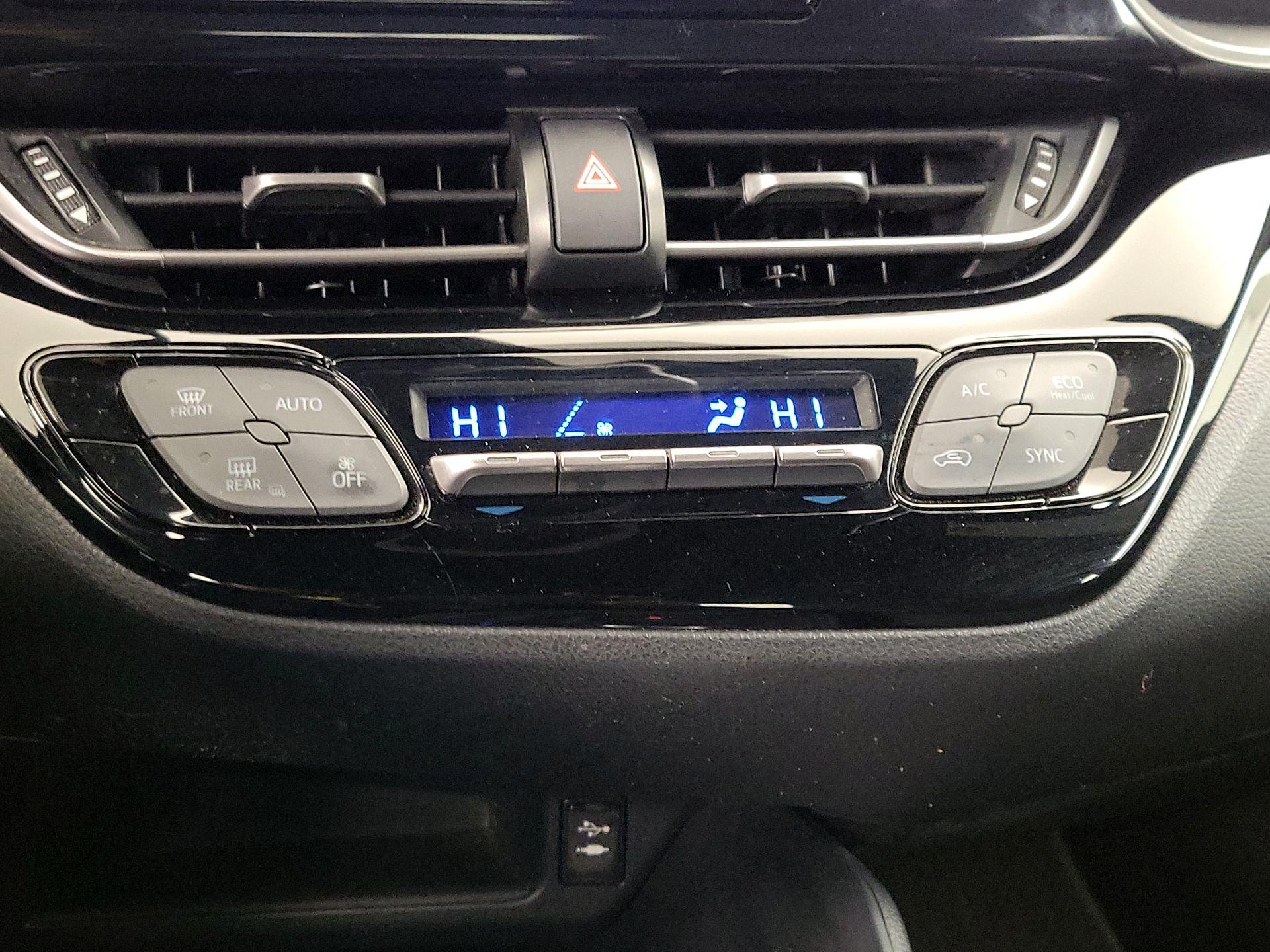 Thumbnail: 2018 Toyota C-HR - 16