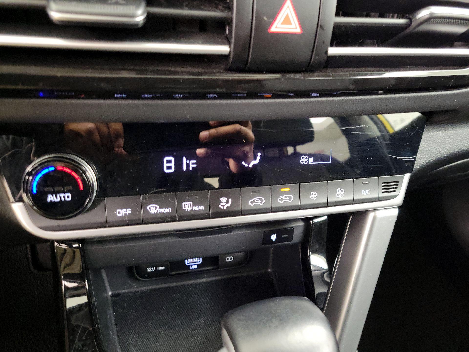 Thumbnail: 2023 Kia Seltos - 17