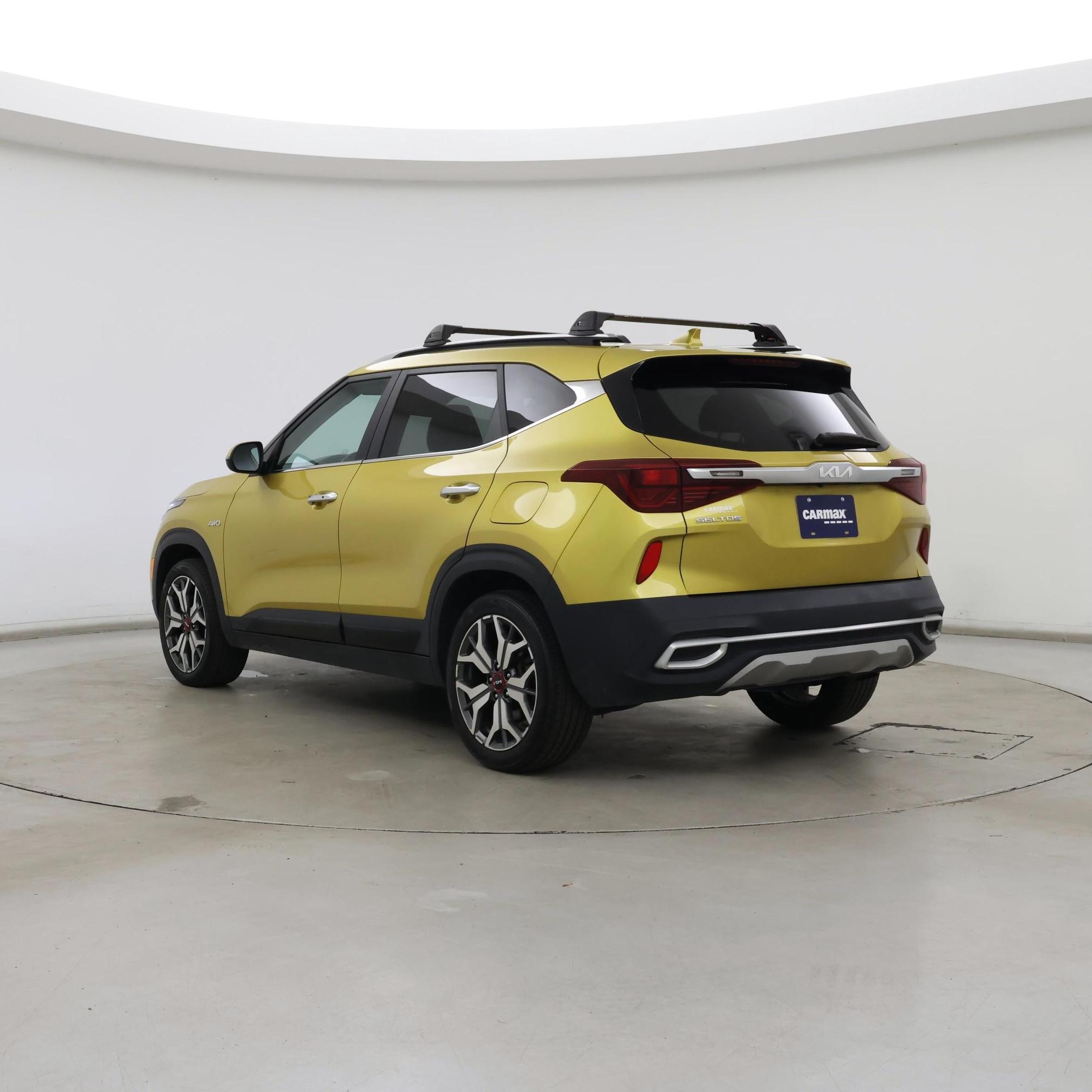 Thumbnail: 2023 Kia Seltos - 2