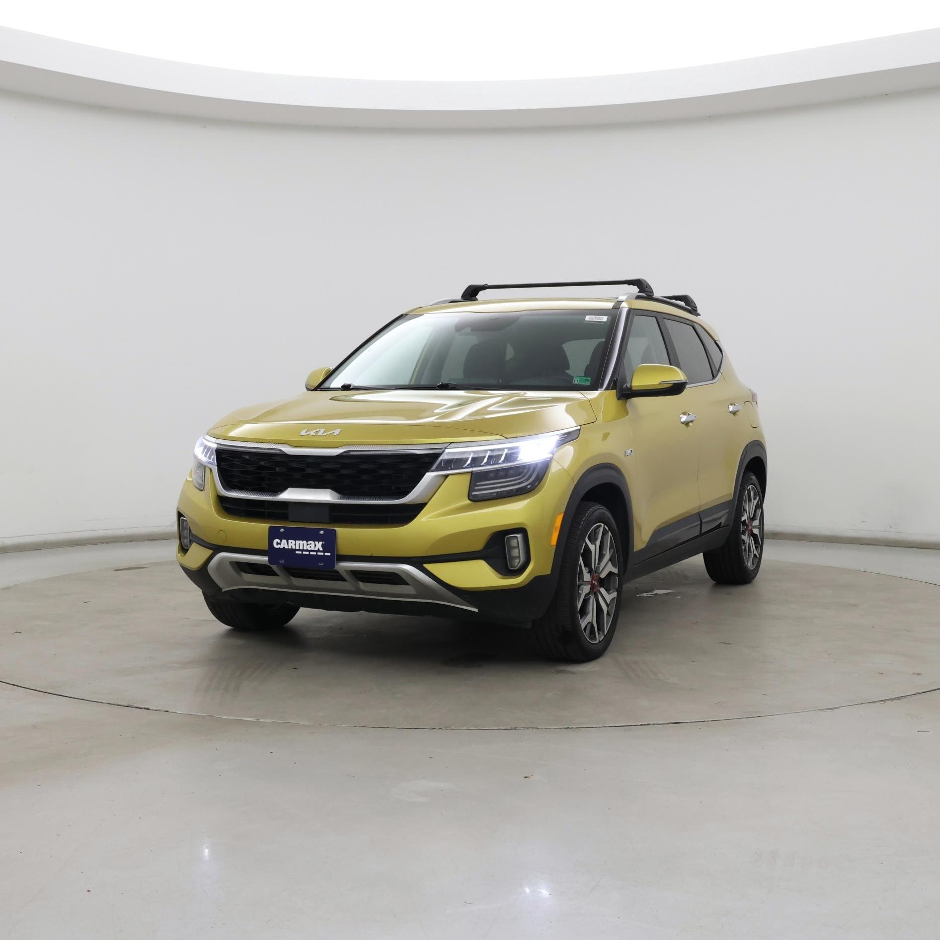 Thumbnail: 2023 Kia Seltos - 4