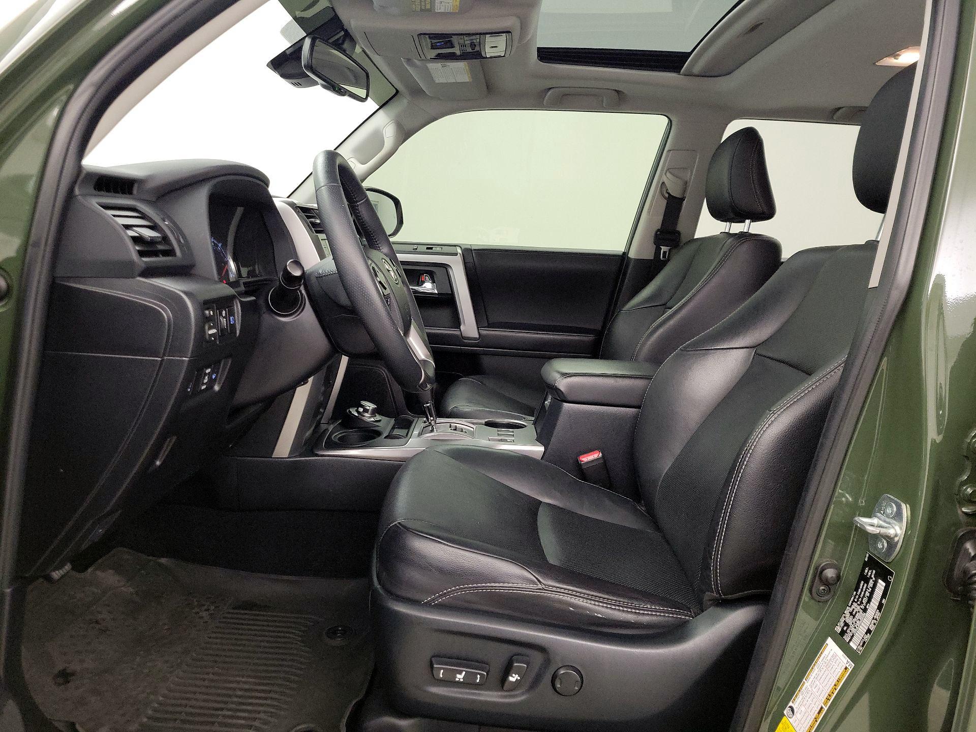 Thumbnail: 2022 Toyota 4Runner - 11