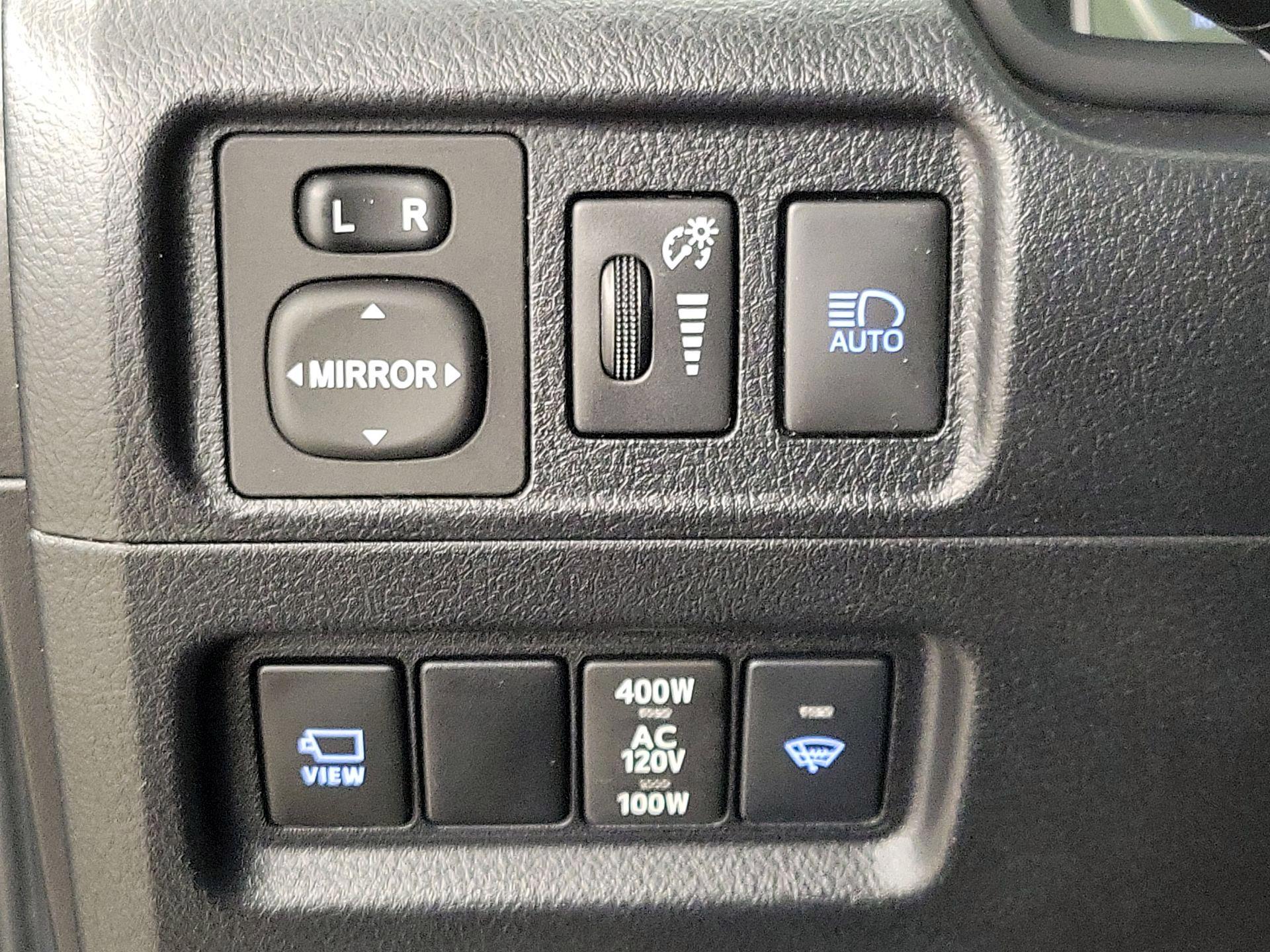 Thumbnail: 2022 Toyota 4Runner - 13