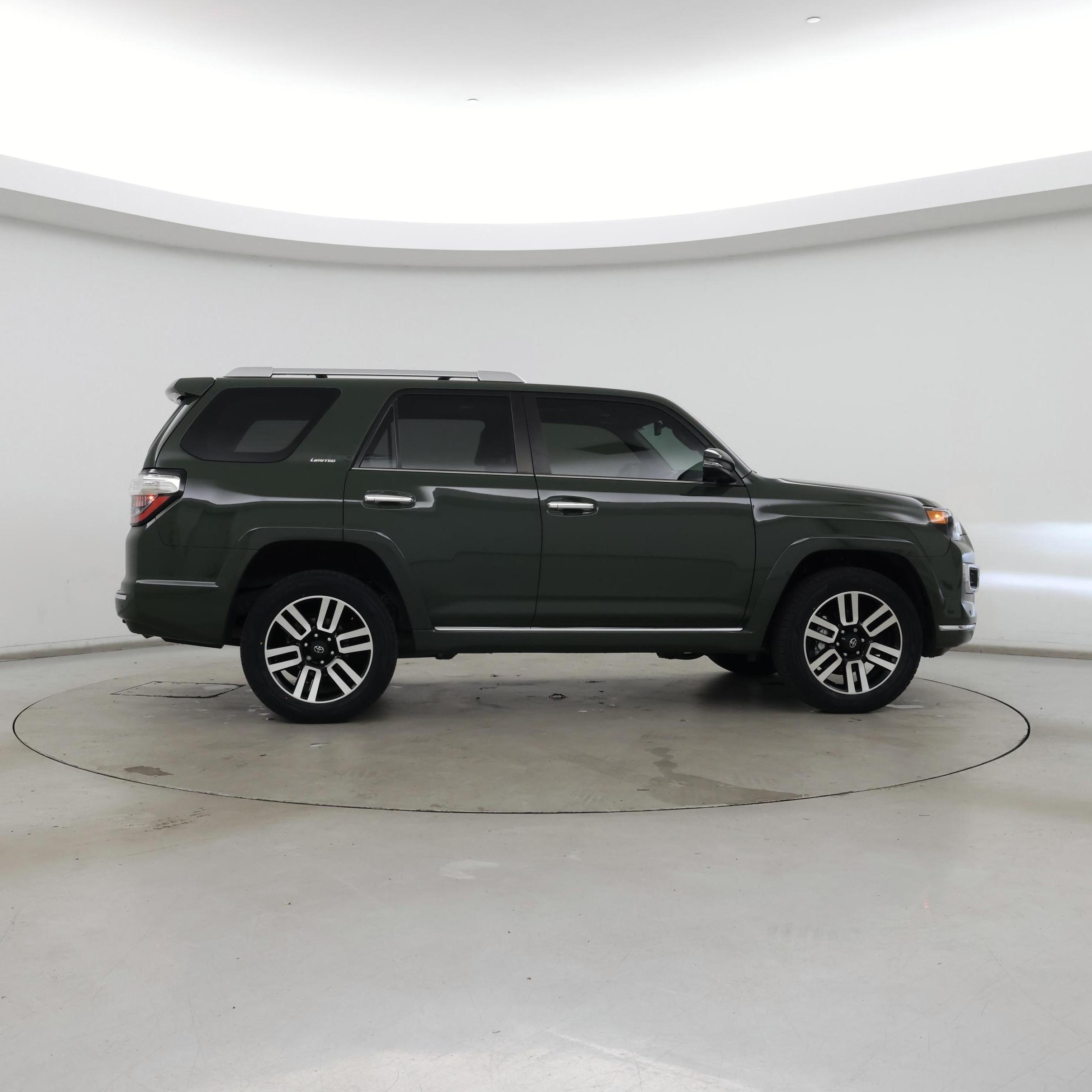 Thumbnail: 2022 Toyota 4Runner - 7