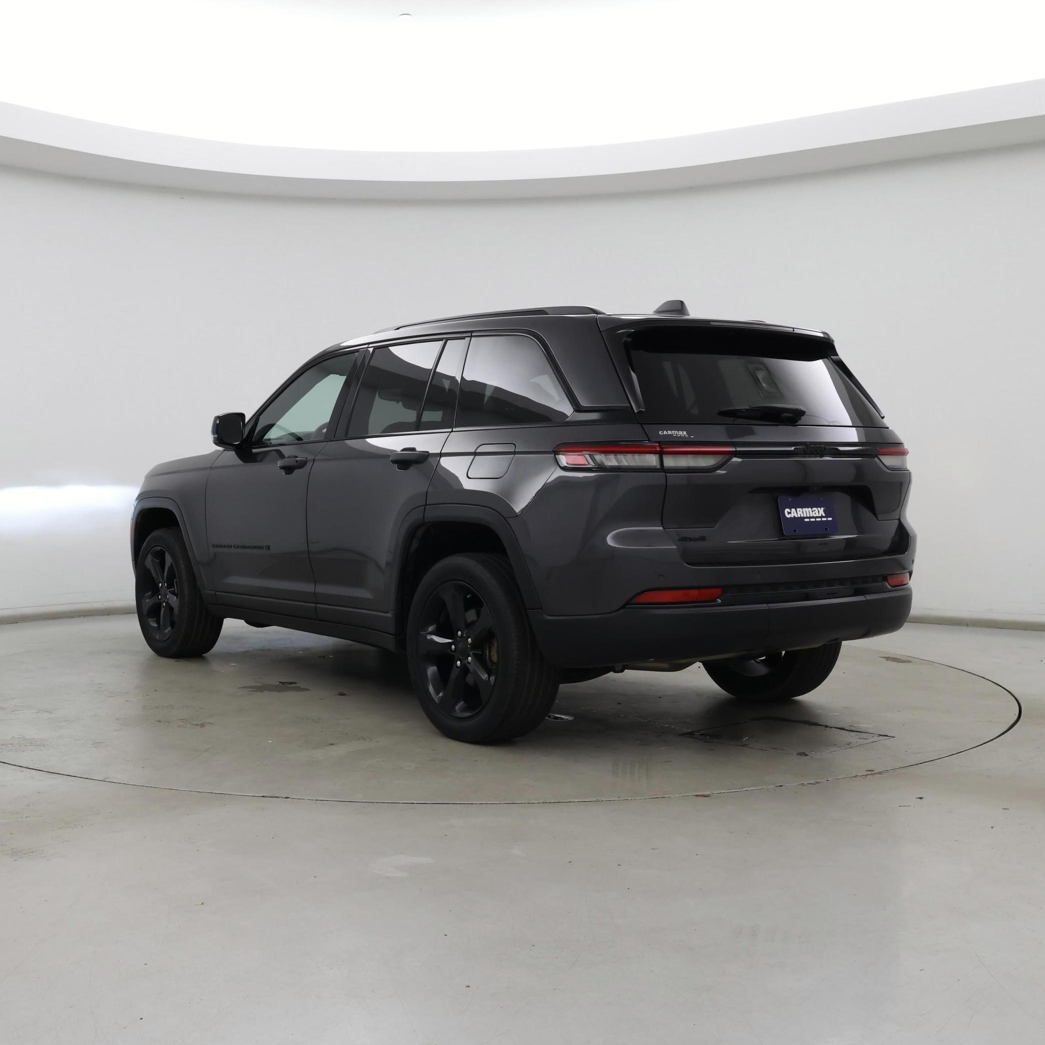 Thumbnail: 2023 Jeep Grand Cherokee - 2