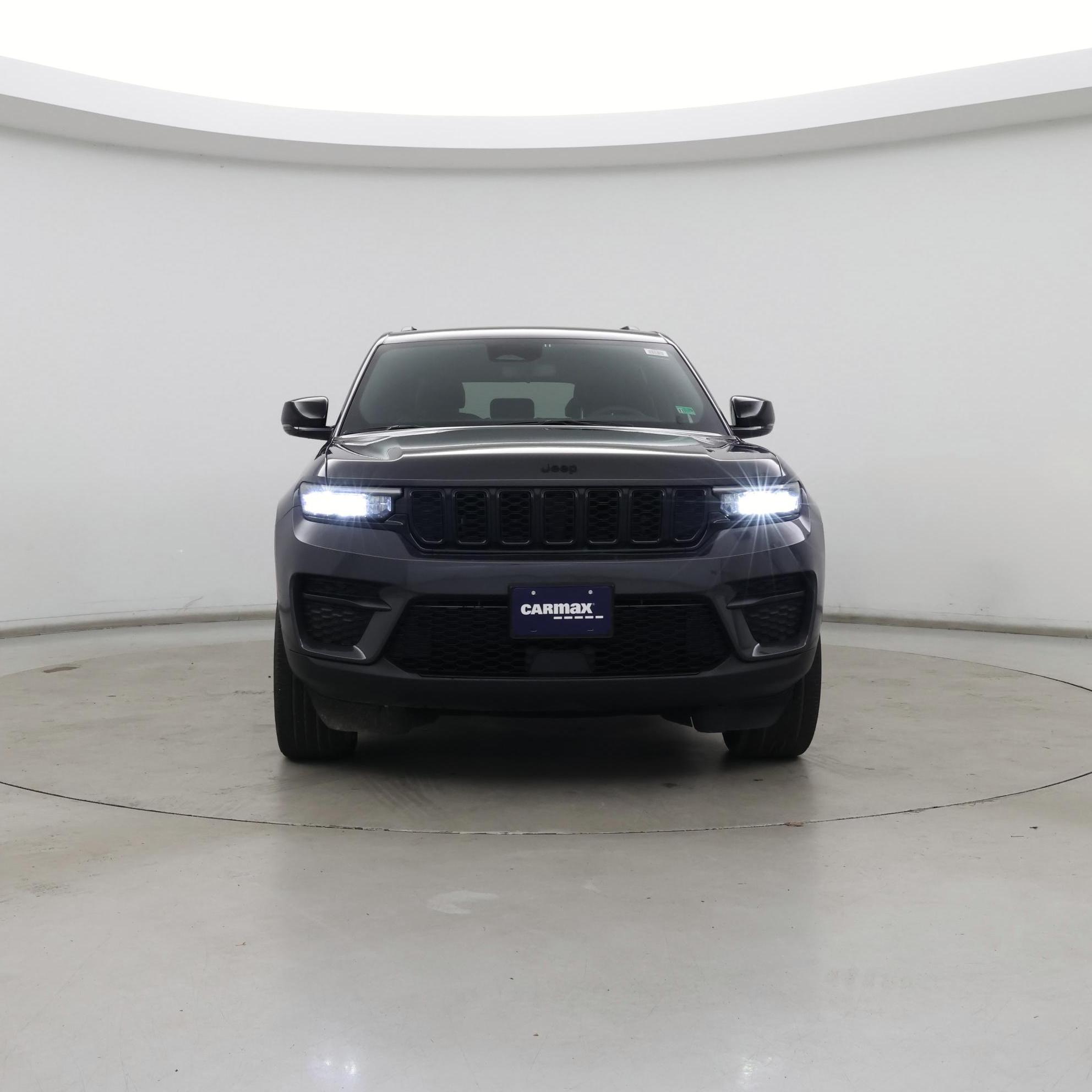 Thumbnail: 2023 Jeep Grand Cherokee - 5