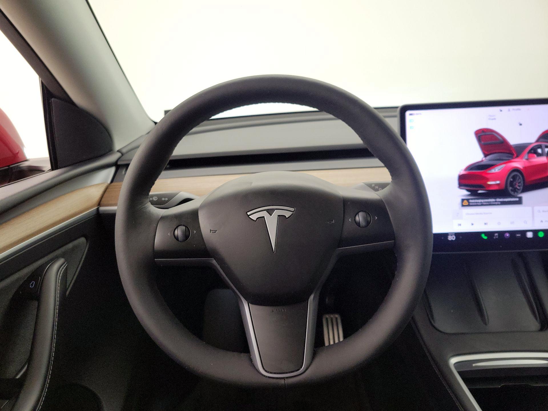 Thumbnail: 2023 Tesla Model Y - 10