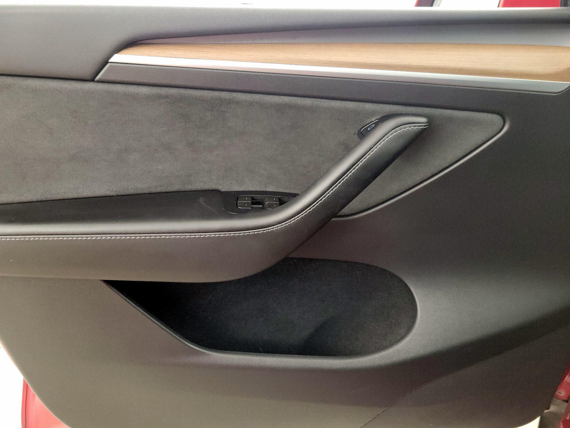 Thumbnail: 2023 Tesla Model Y - 12