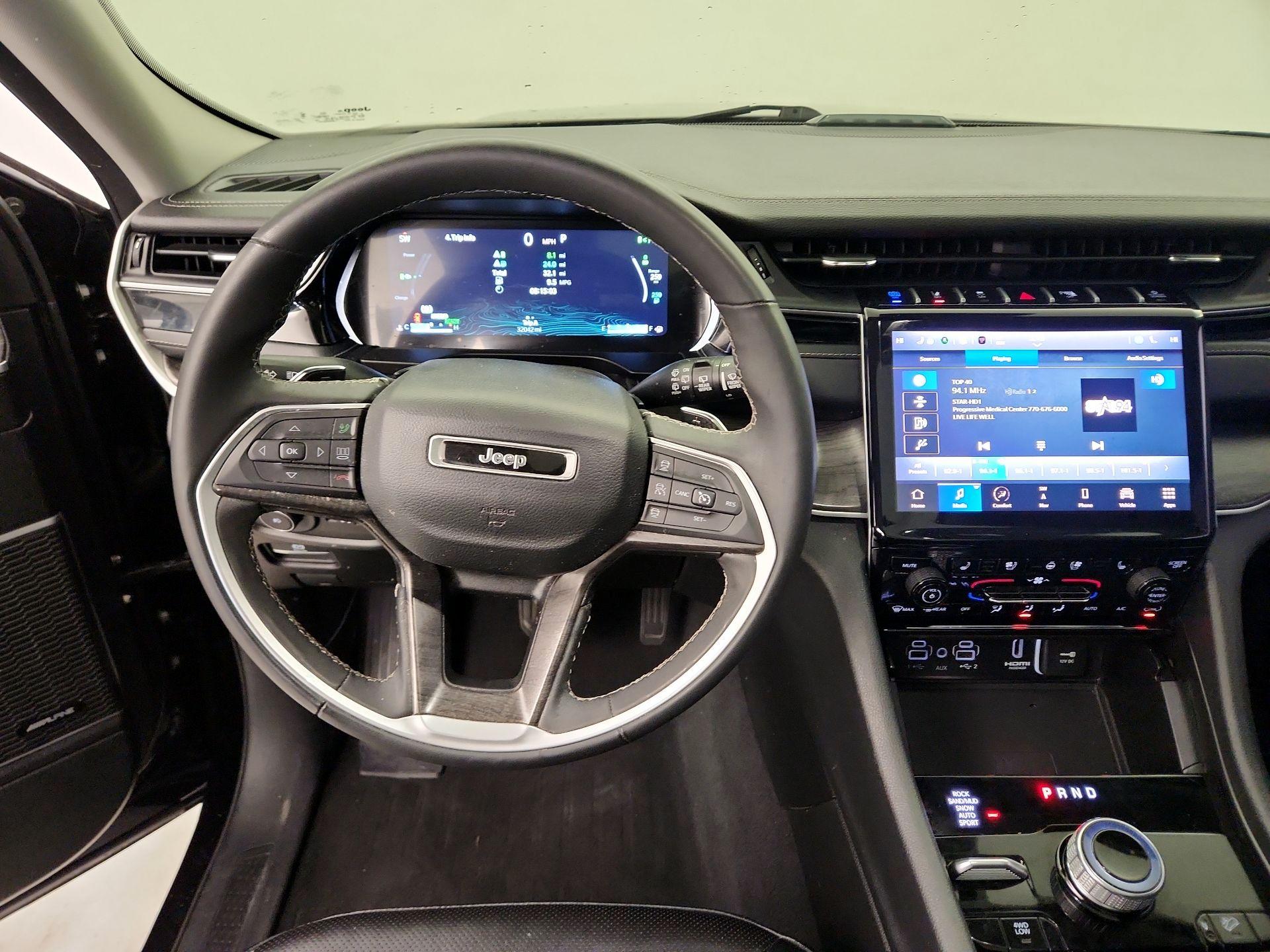 Thumbnail: 2023 Jeep Grand Cherokee - 10