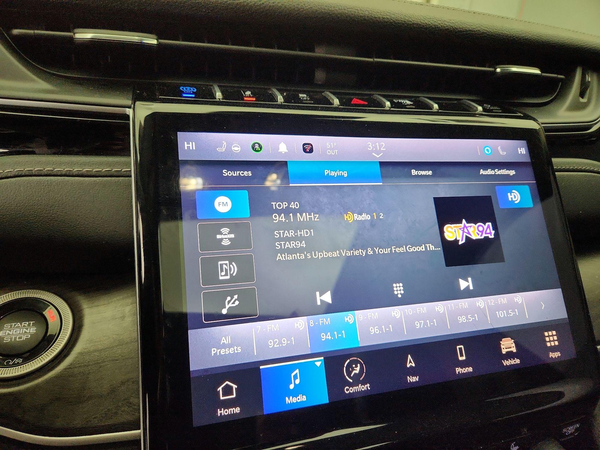 Thumbnail: 2023 Jeep Grand Cherokee - 16