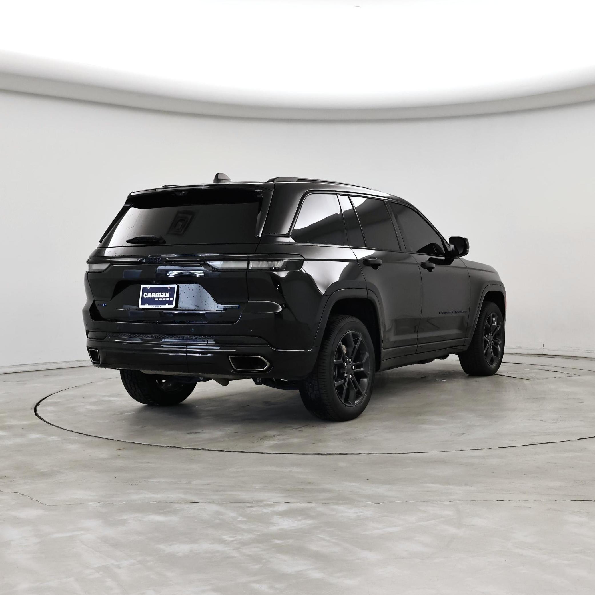 Thumbnail: 2023 Jeep Grand Cherokee - 8