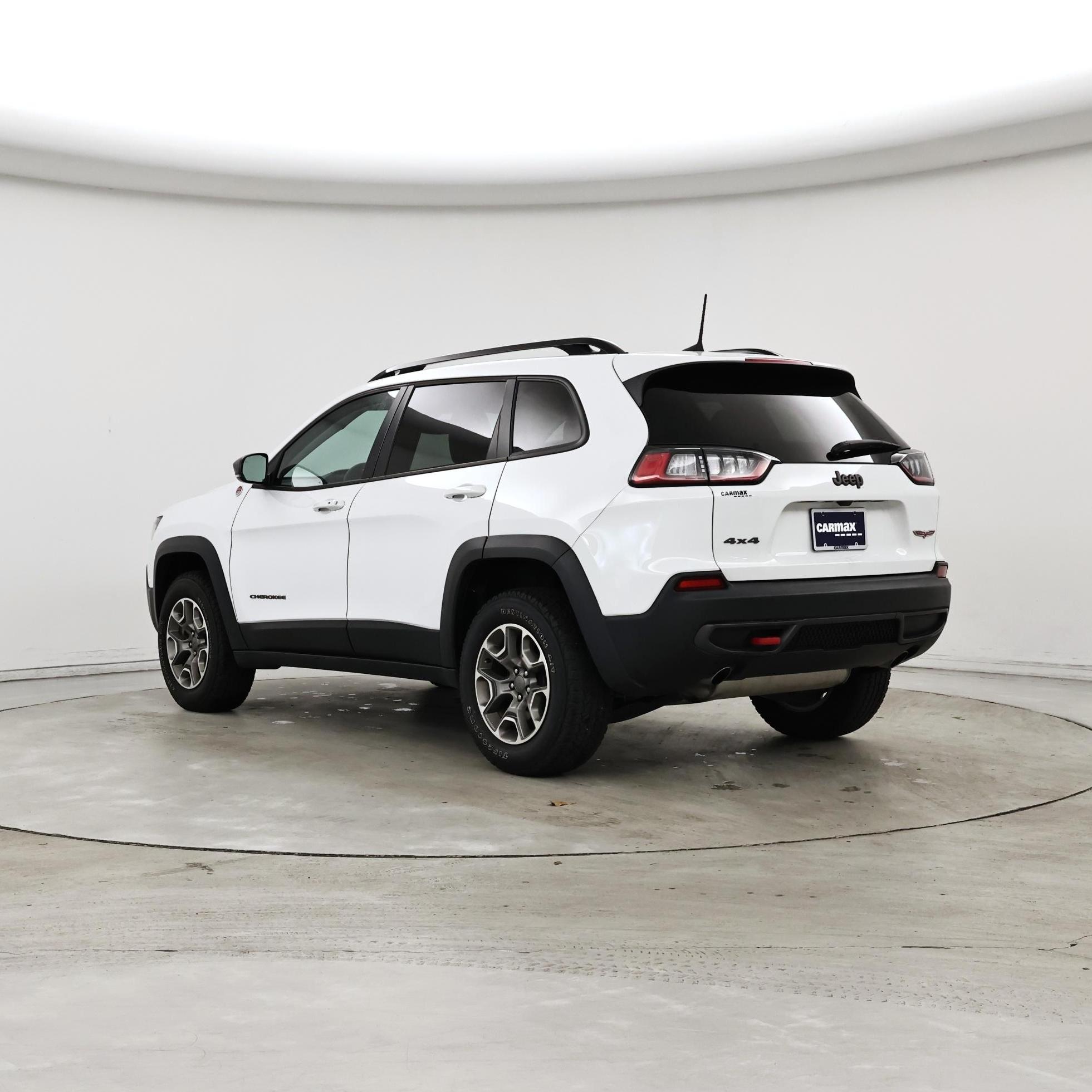 Thumbnail: 2022 Jeep Cherokee - 2