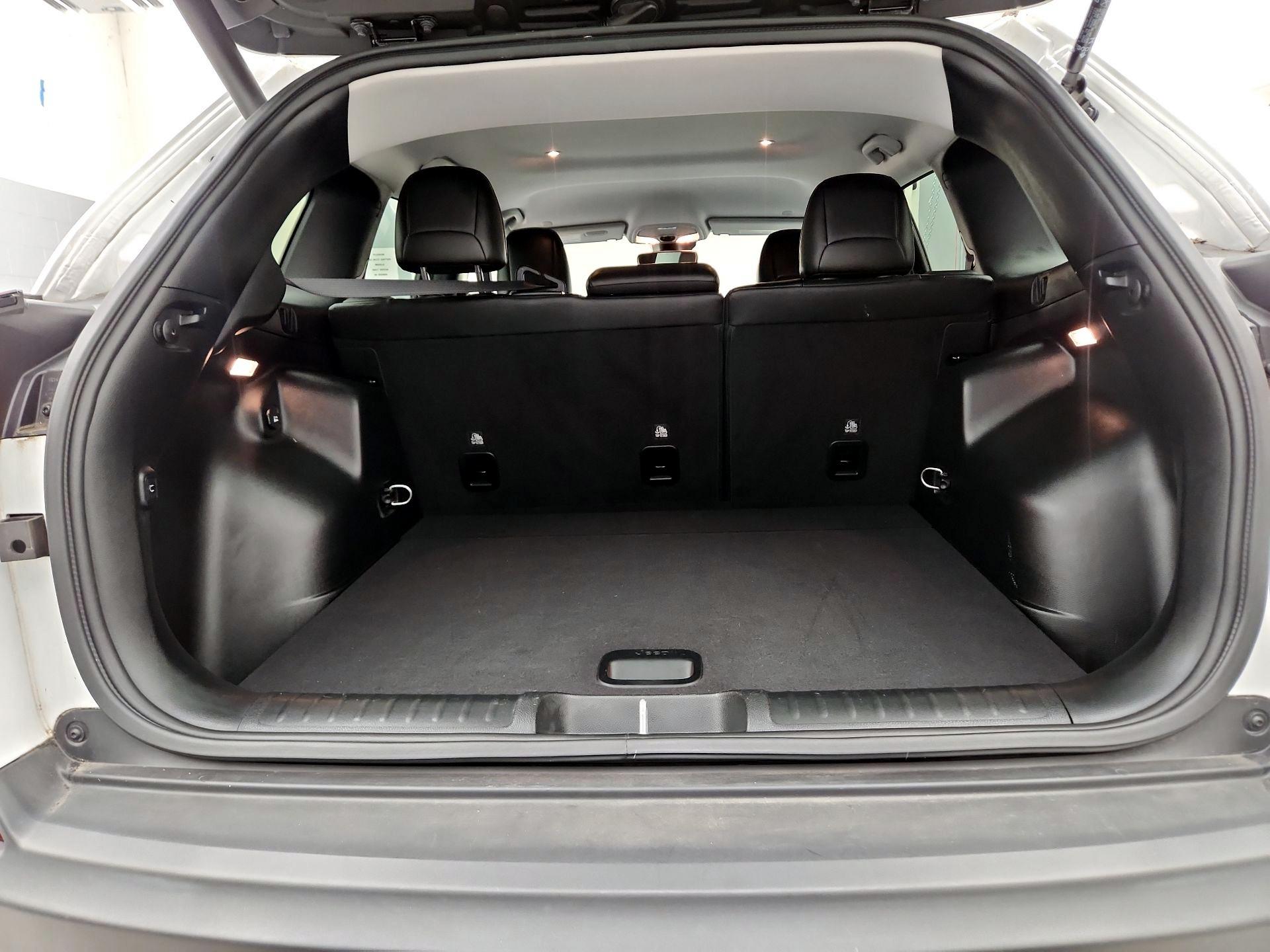 Thumbnail: 2022 Jeep Cherokee - 20