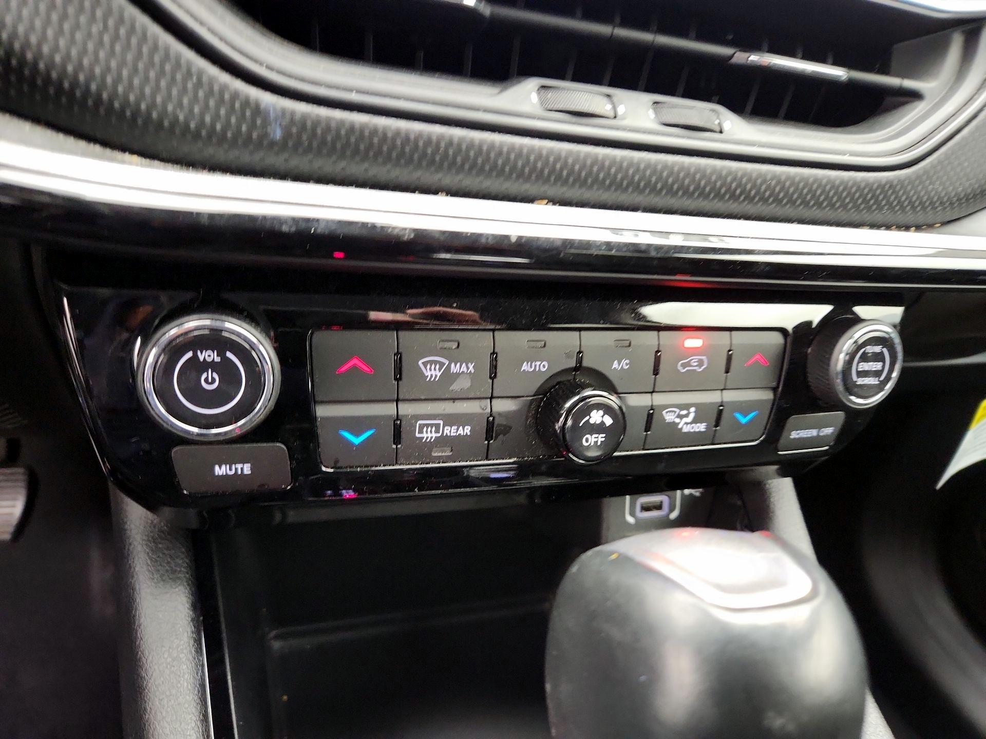 Thumbnail: 2022 Jeep Compass - 17