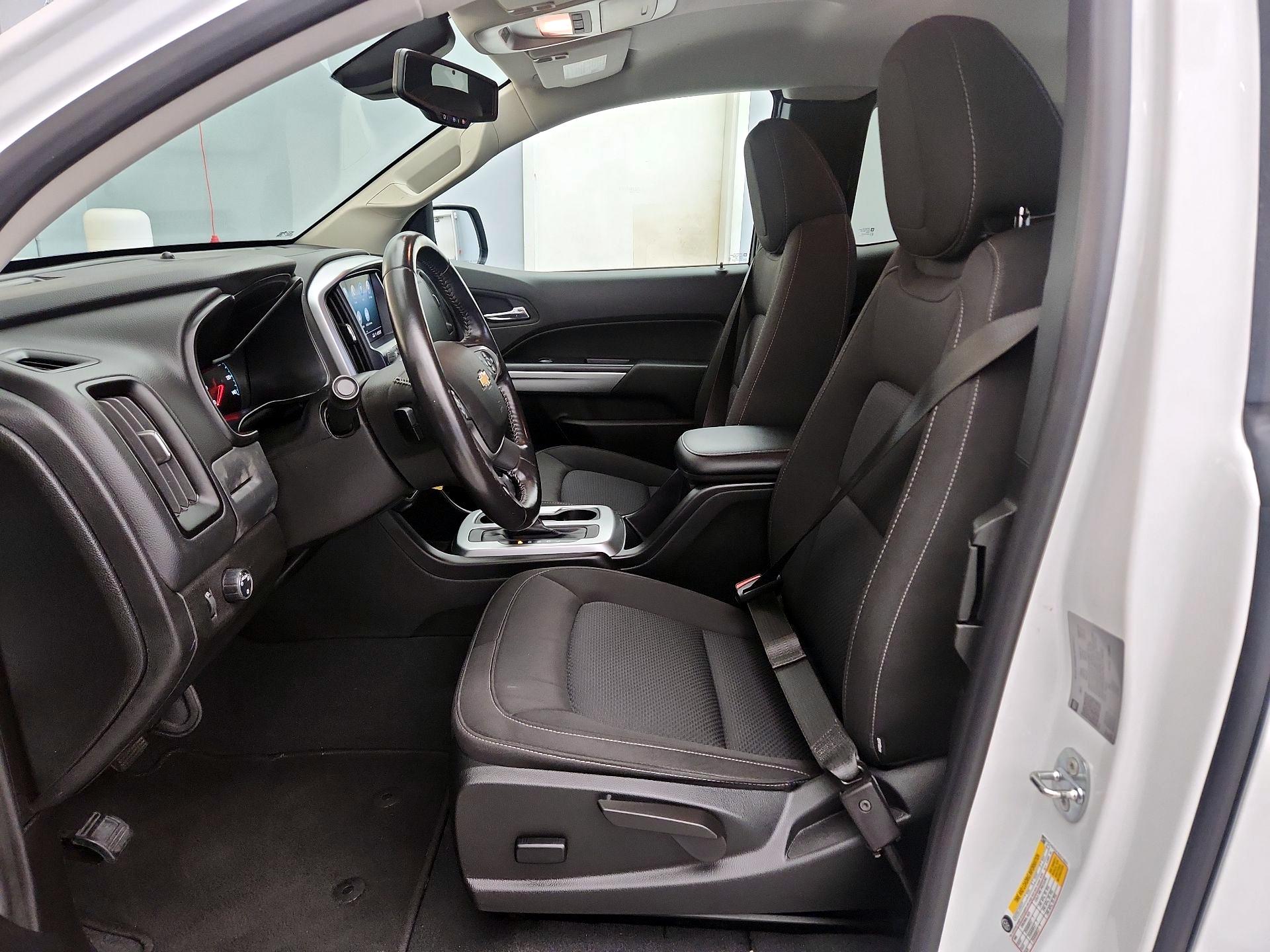 Thumbnail: 2022 Chevrolet Colorado - 11