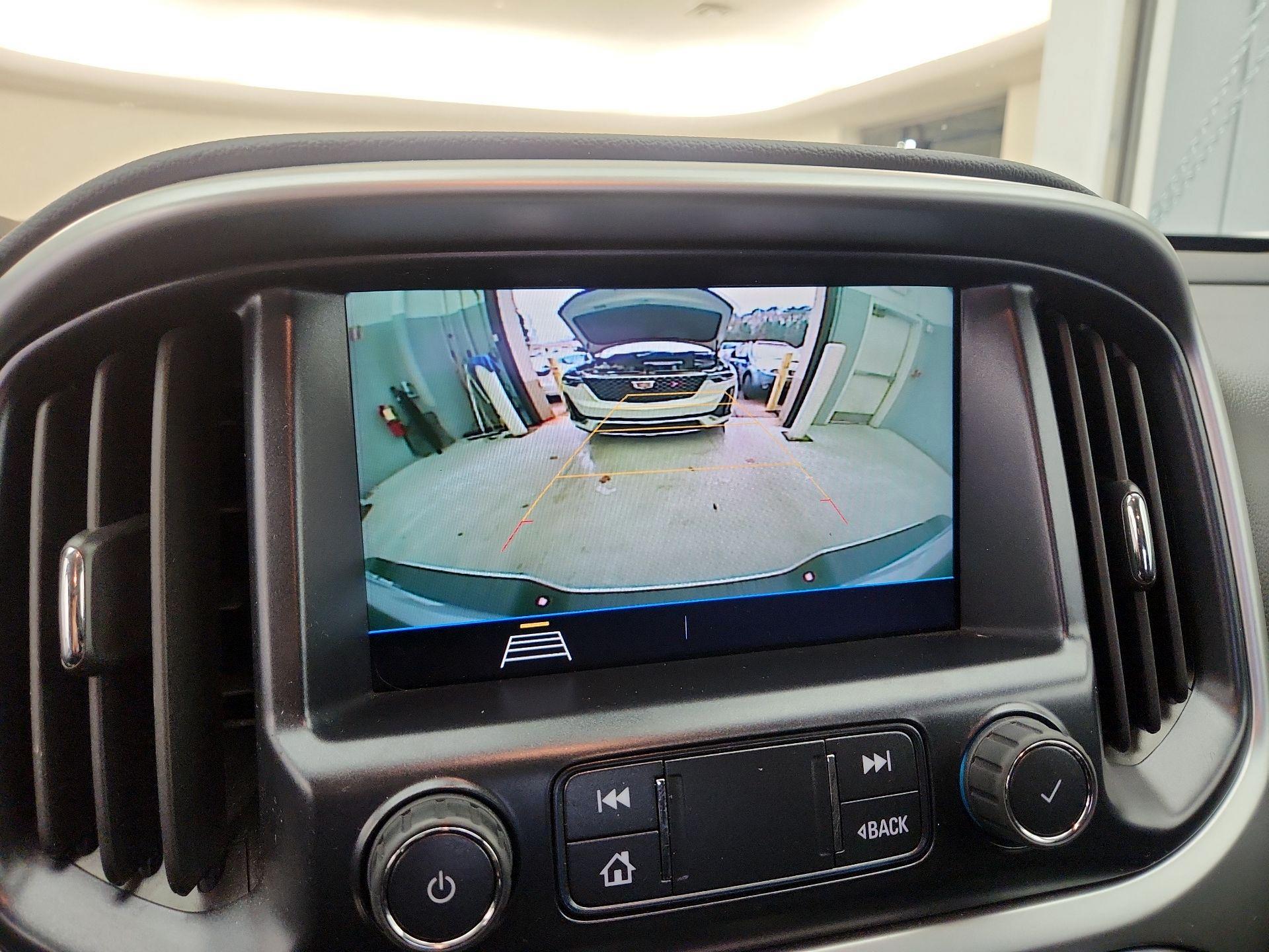 Thumbnail: 2022 Chevrolet Colorado - 14