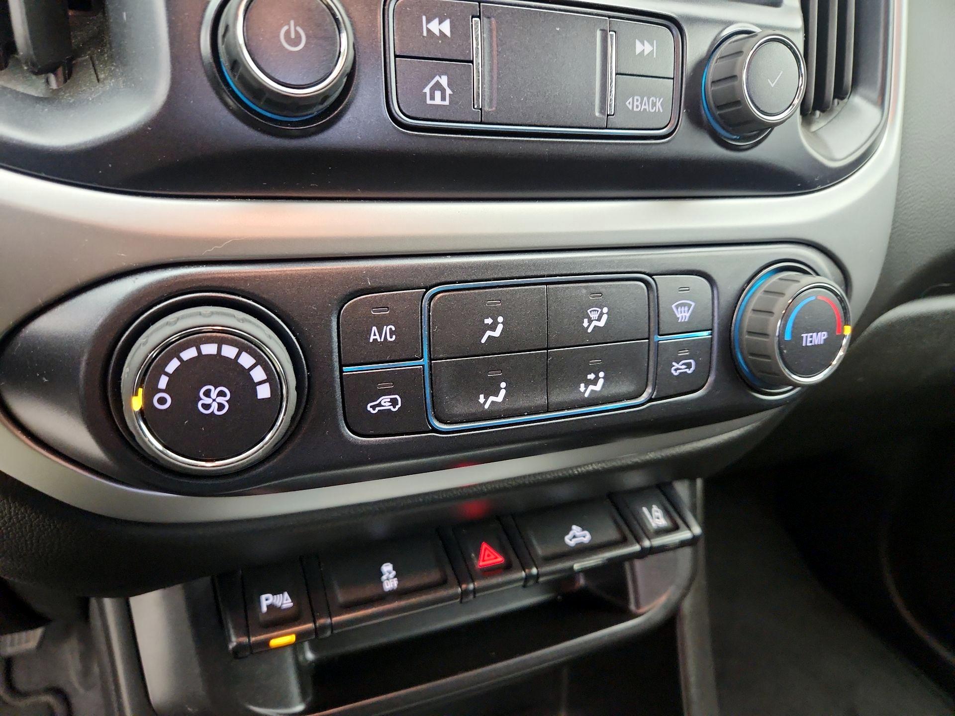 Thumbnail: 2022 Chevrolet Colorado - 16