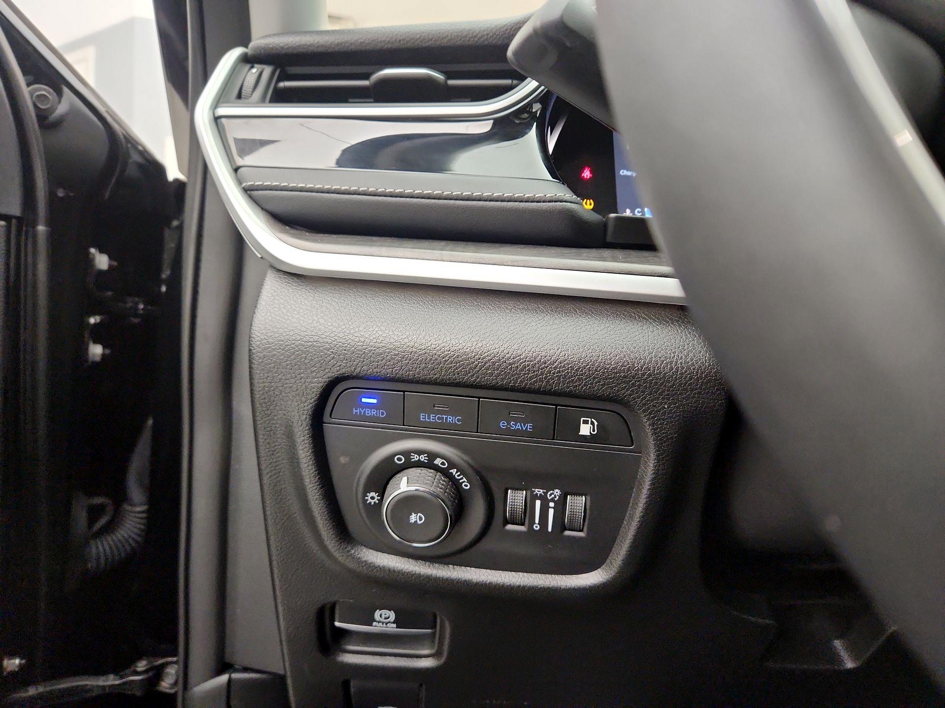 Thumbnail: 2023 Jeep Grand Cherokee - 13