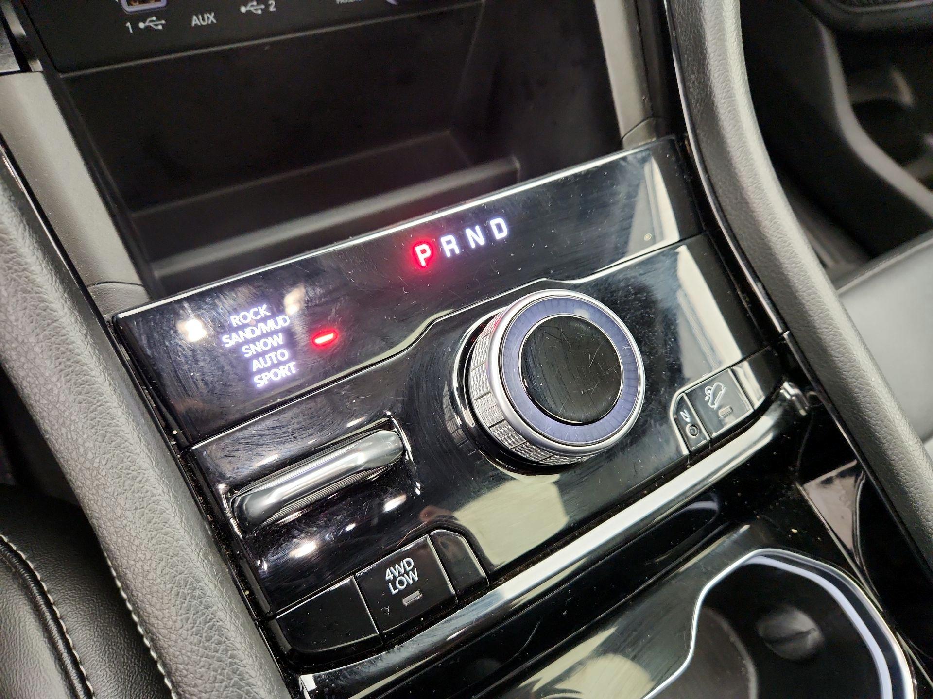 Thumbnail: 2023 Jeep Grand Cherokee - 18