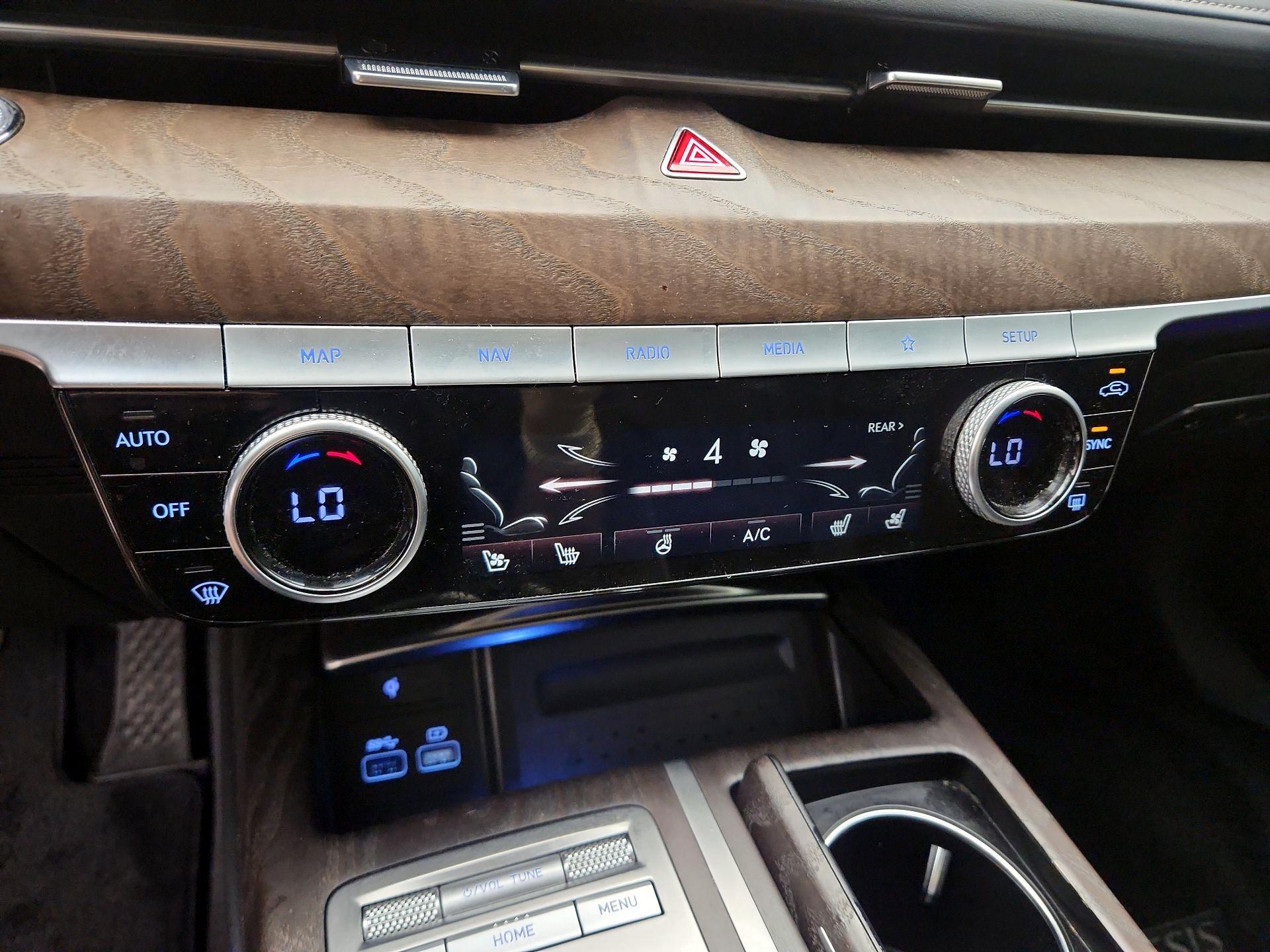 Thumbnail: 2021 Genesis G80 - 17