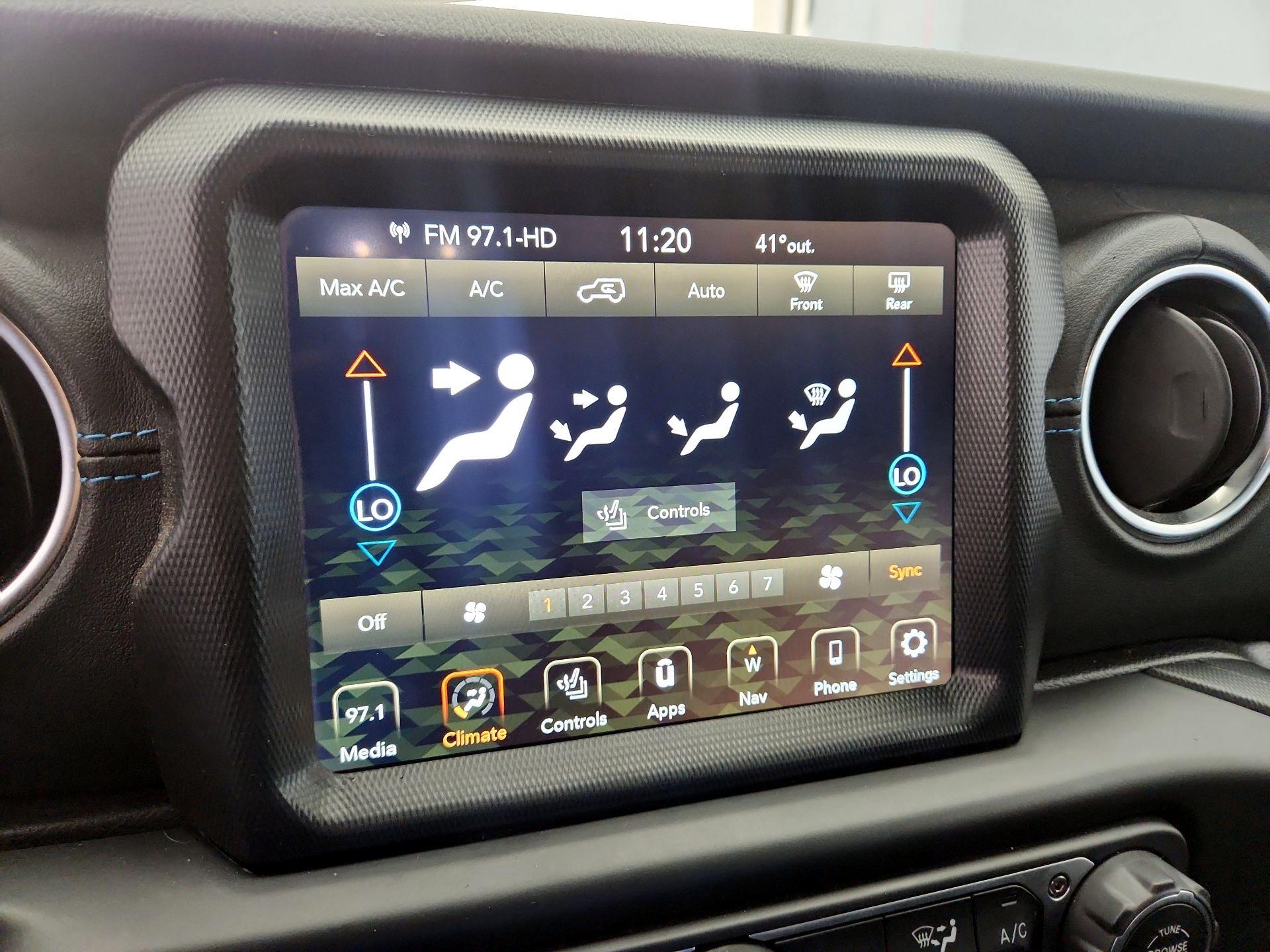 Thumbnail: 2023 Jeep Wrangler - 17