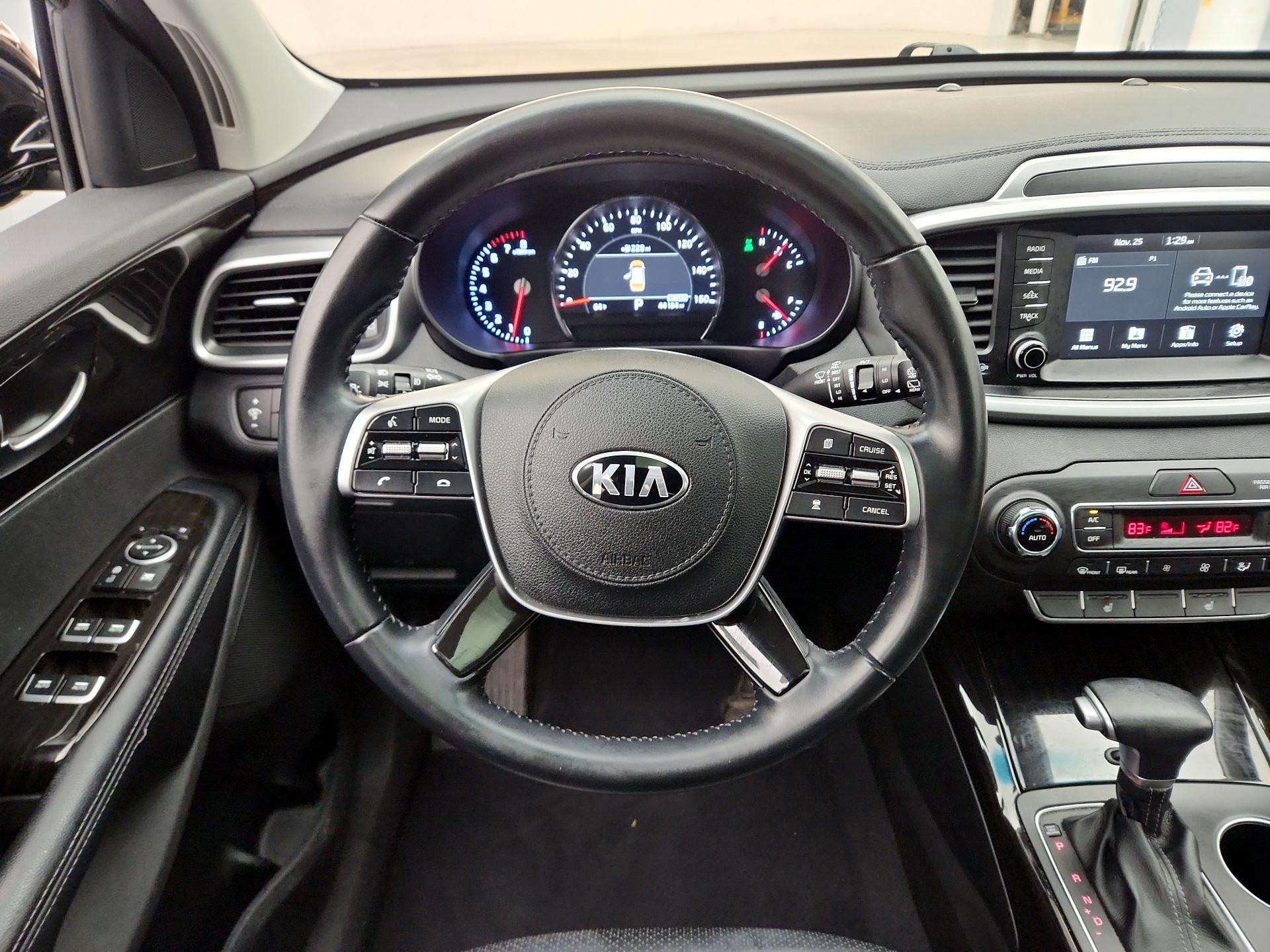 Thumbnail: 2020 Kia Sorento - 10