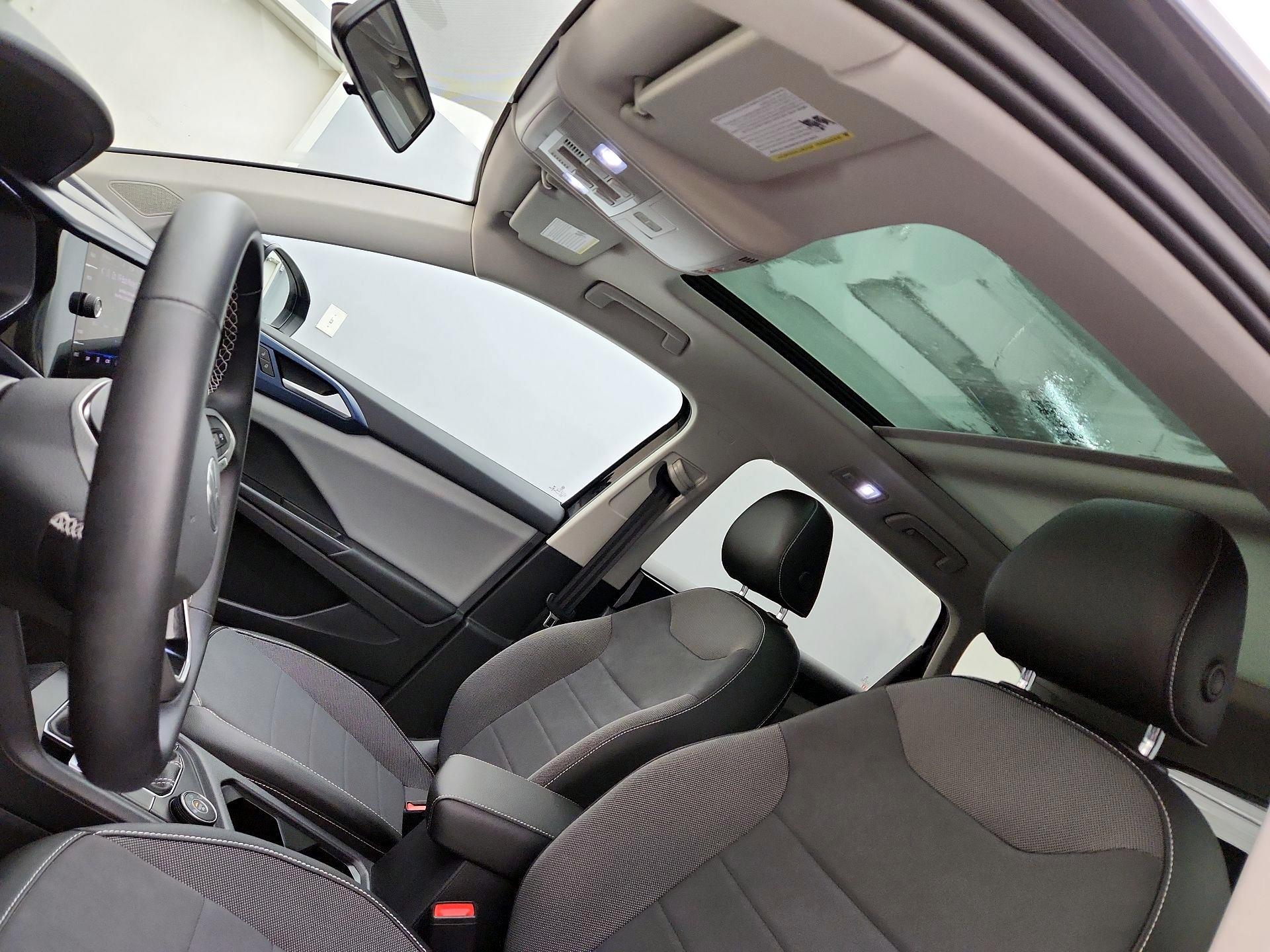 Thumbnail: 2022 Volkswagen Taos - 19